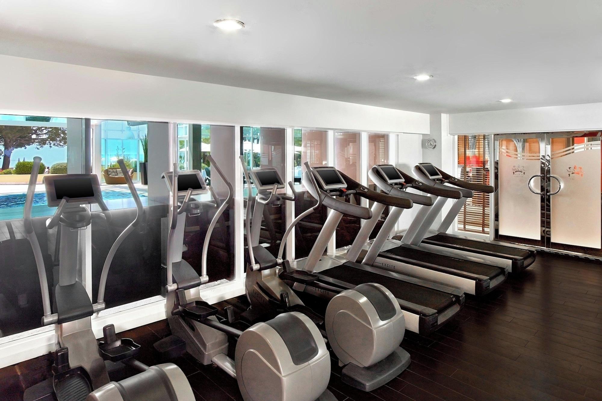 Gimnasio Le Meridien Beach Plaza