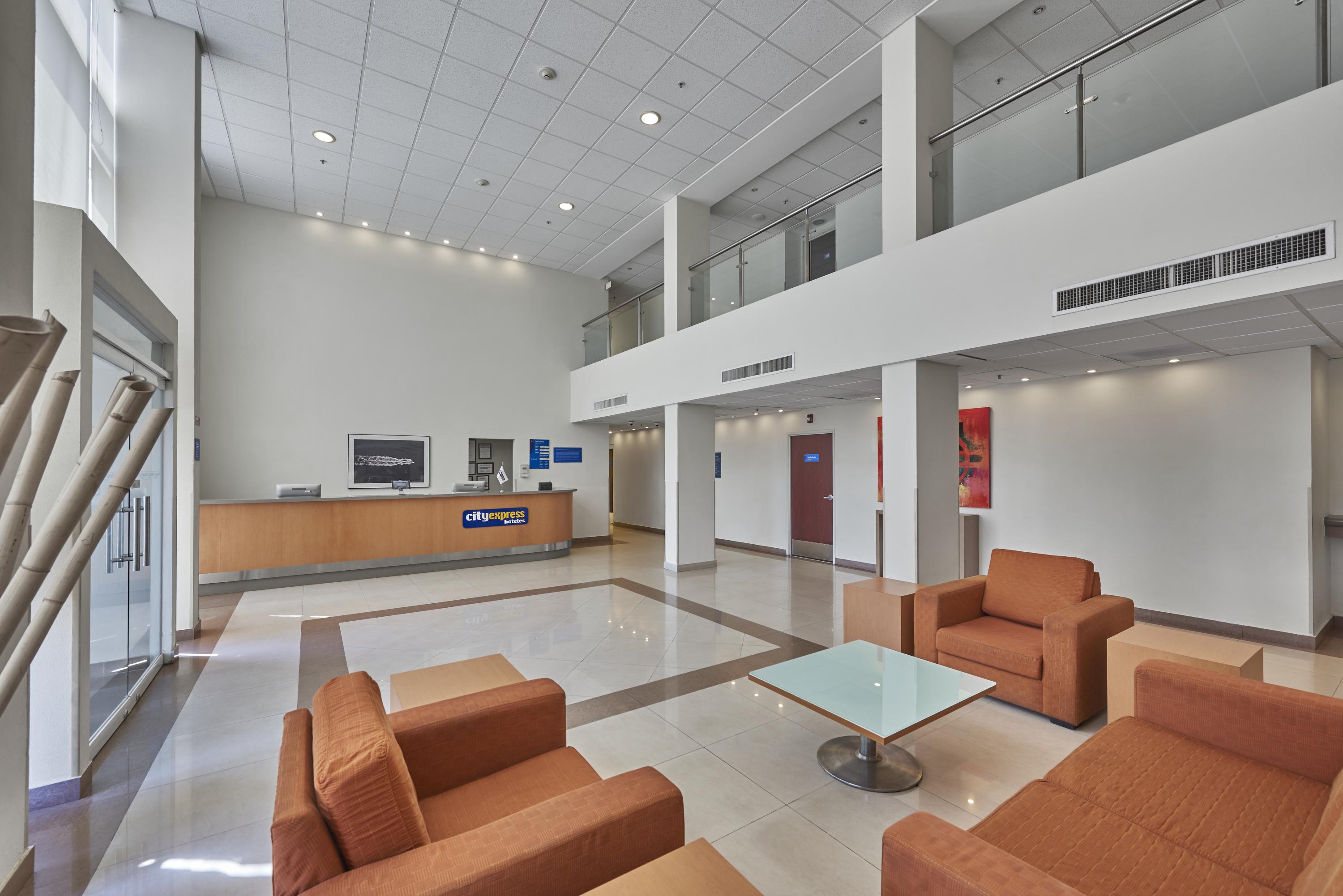 Vista Lobby City Express by Marriott Mazatlán