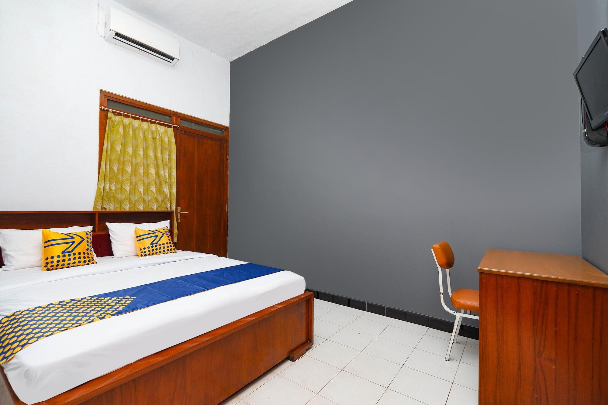 Varios OYO 2240 Simpang Tujuh Residence