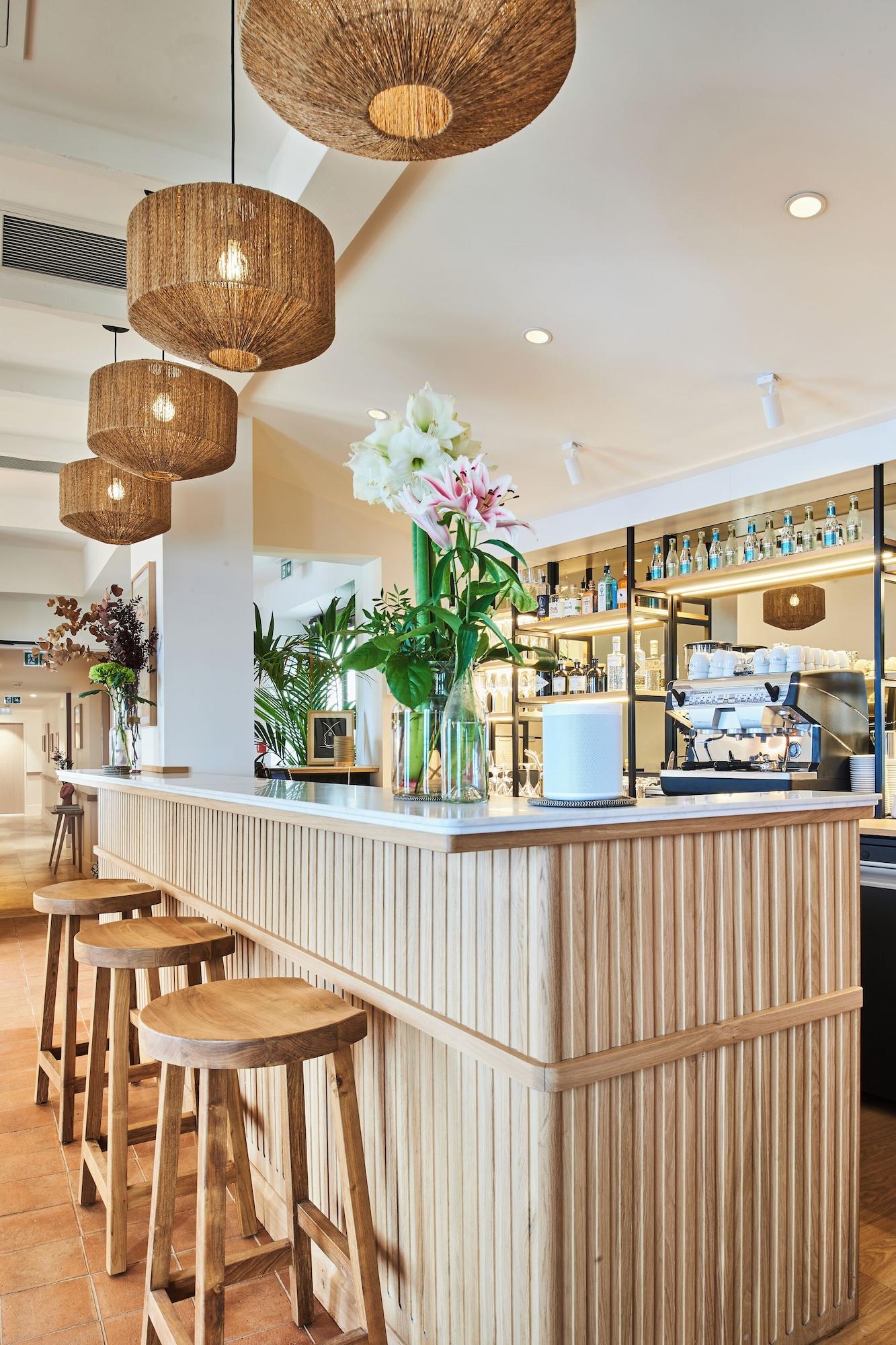 Bar/Salón Les Roches Brunes