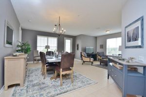 Alquiler Vacacional - Beautiful Modern Condo, Near Parks-2012