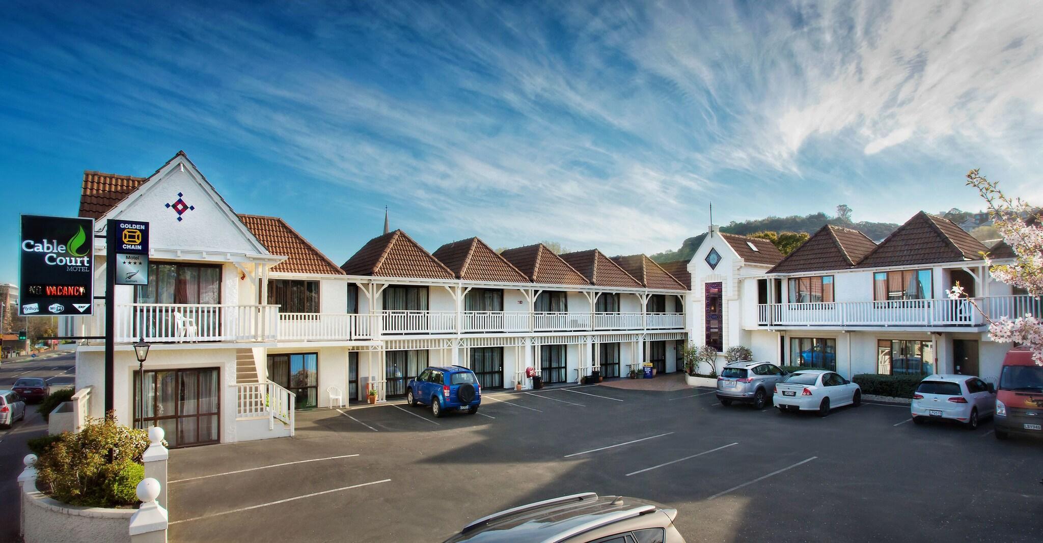Vista Exterior Cable Court Motel