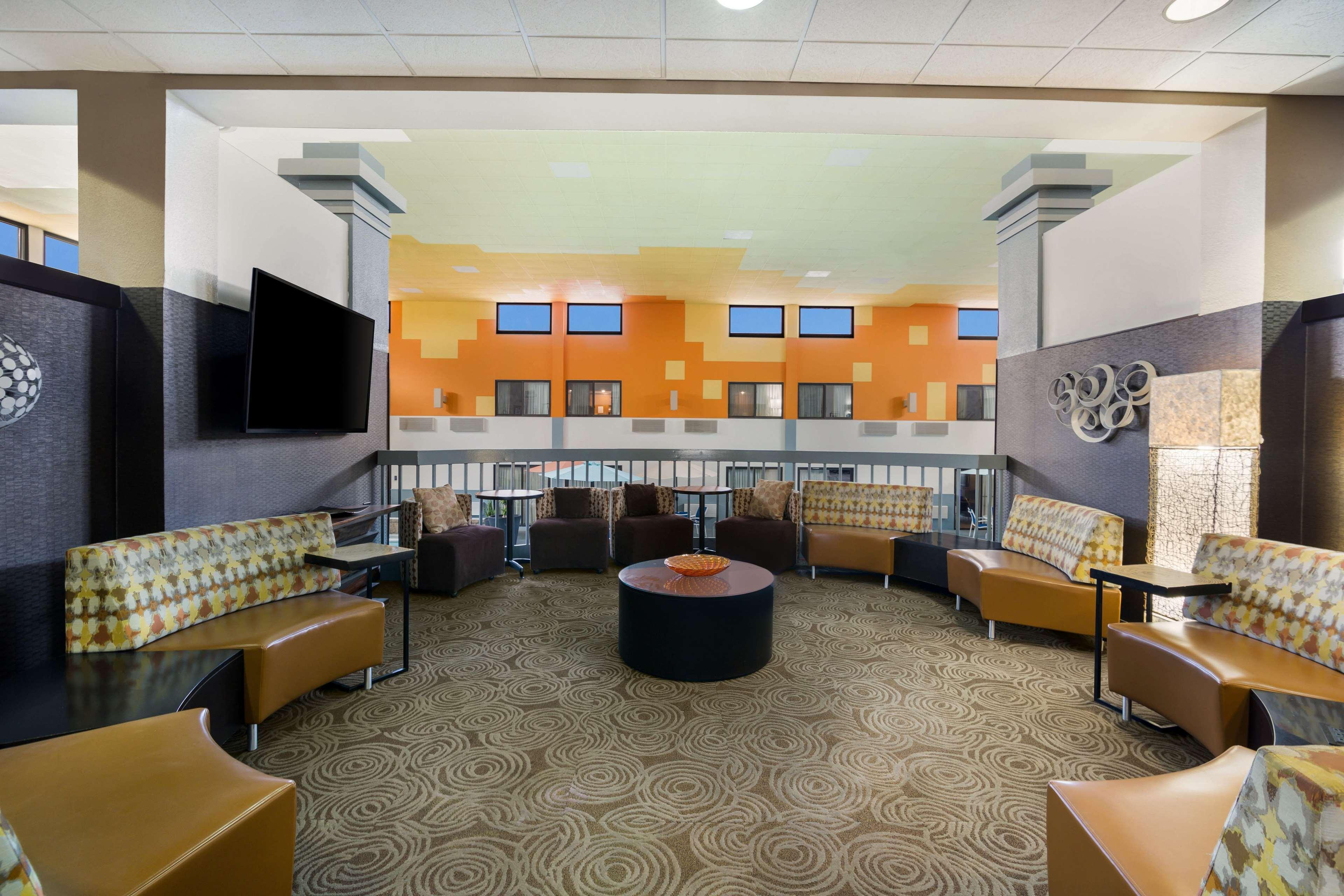 Vista Lobby Revel Hotel Minot, SureStay Collection by Best Western