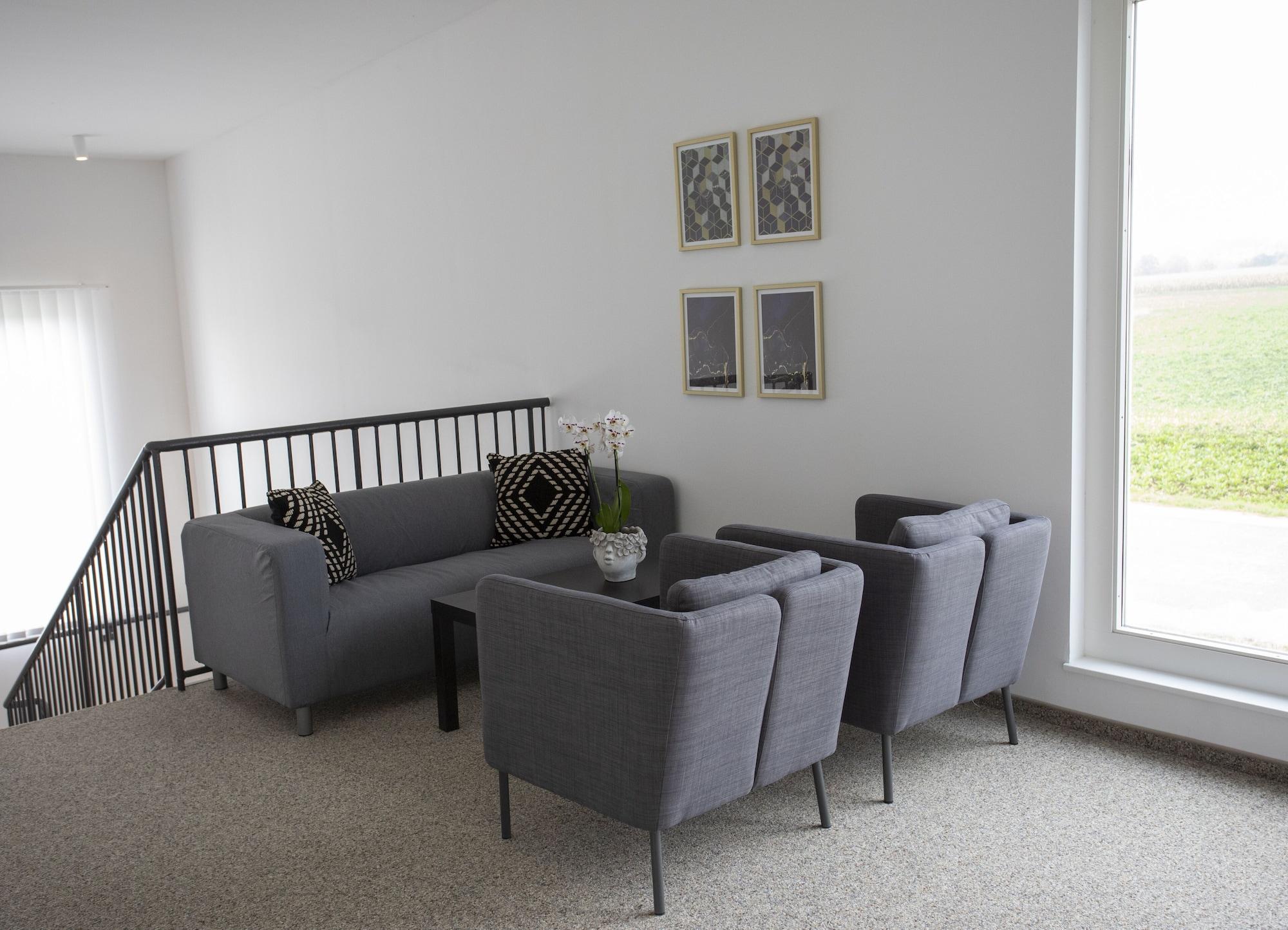 Vista Lobby B Home Apart Hotel by Alpha