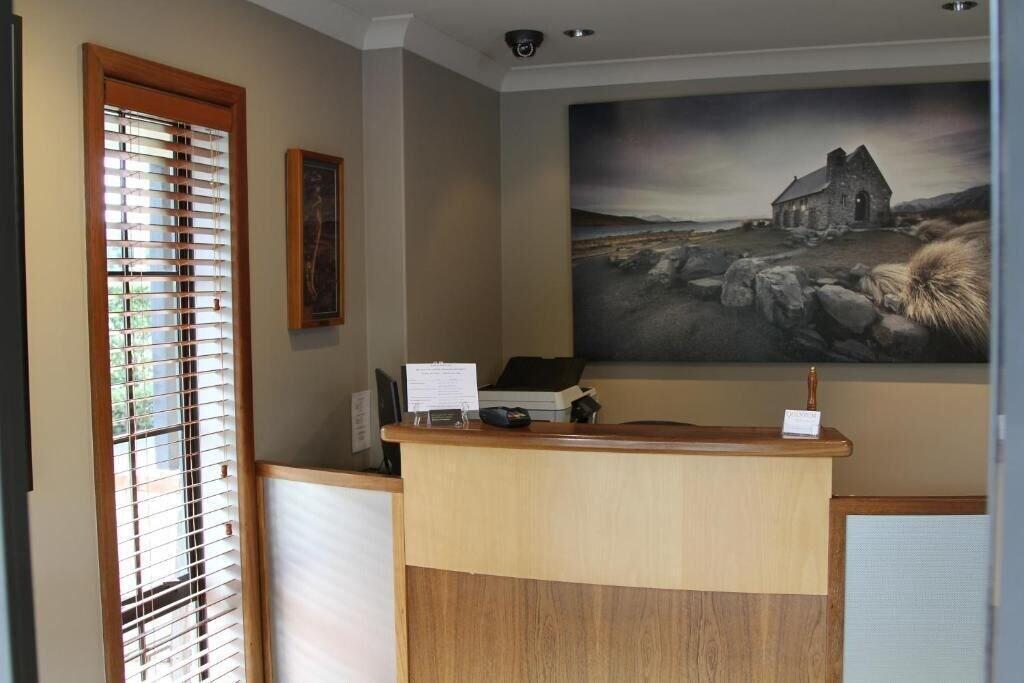 Vista Lobby Quantum Lodge Motor Inn