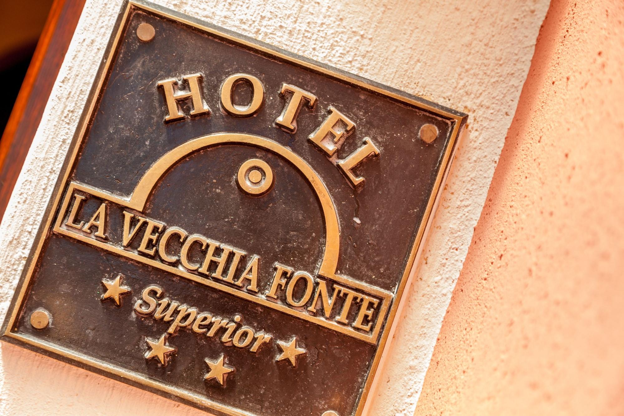 Vista Exterior La Vecchia Fonte