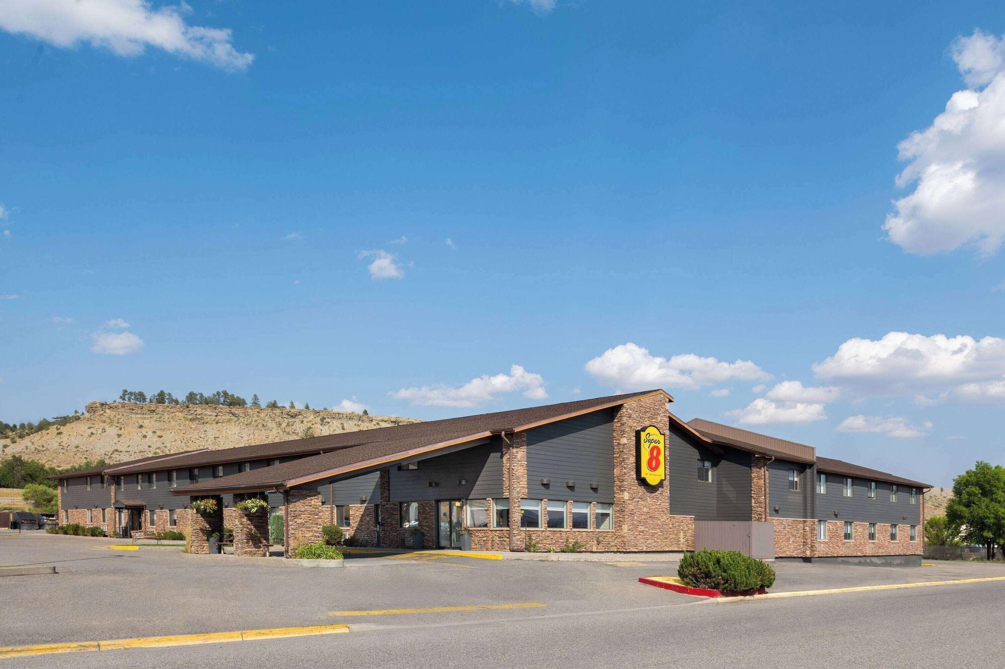 Vista Exterior Super 8 by Wyndham Columbus