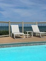 Alquiler Vacacional - Escape to Beachy Paradise in Stylish 2 Bedroom, 3 Bathroom Condo on the Water!