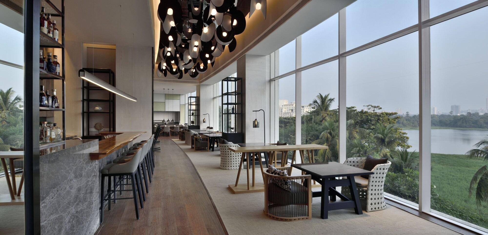Restaurant The Westin Mumbai Powai Lake