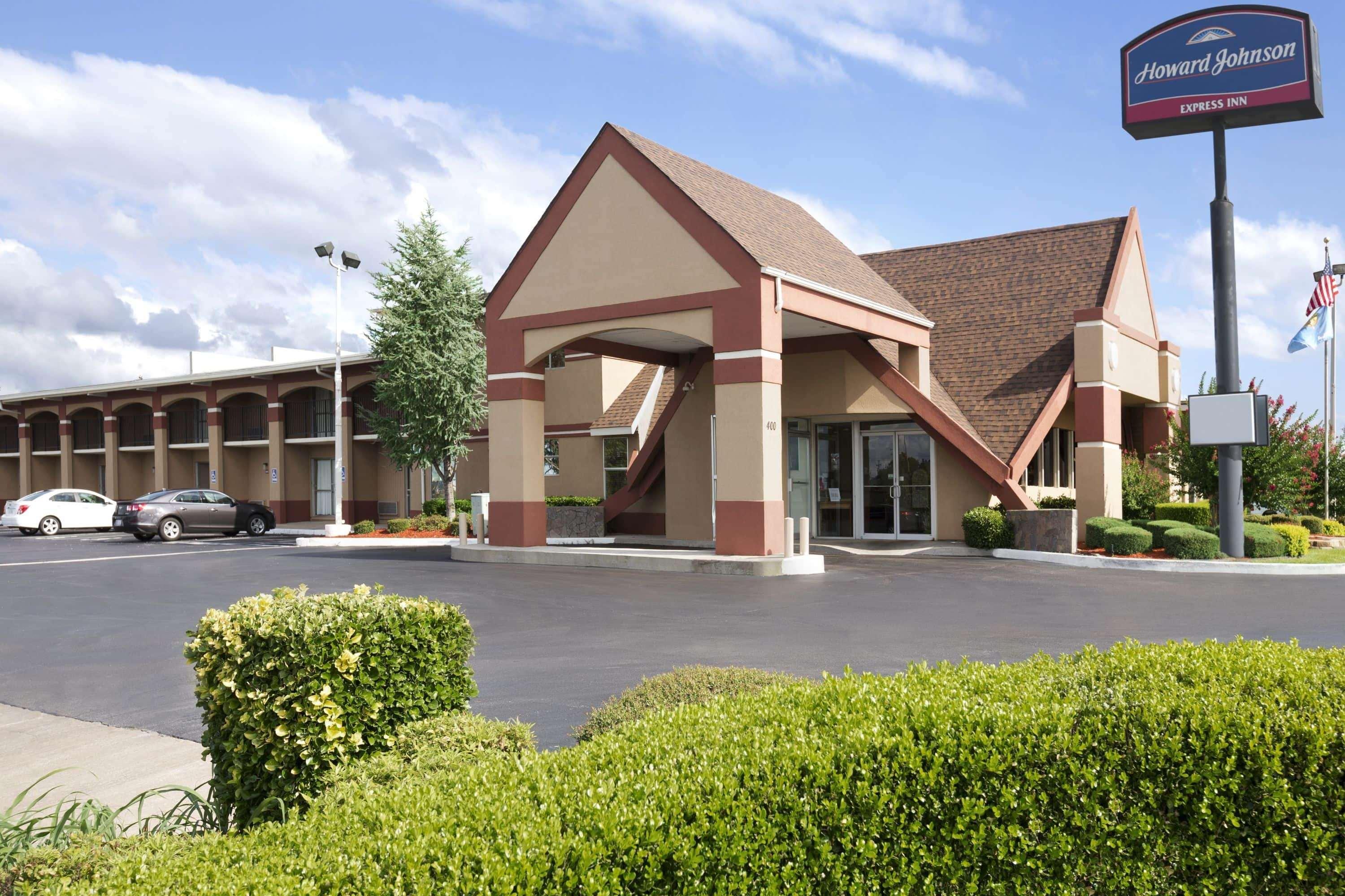 Vista Exterior Howard Johnson by Wyndham Oklahoma City Airport/ Fairgrounds