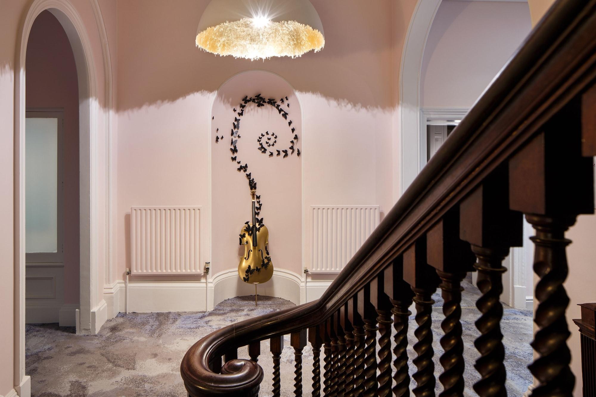 Vista Lobby Mercure Gloucester Bowden Hall Hotel