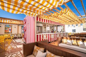 Paquete - RockyPop Marseille hôtel