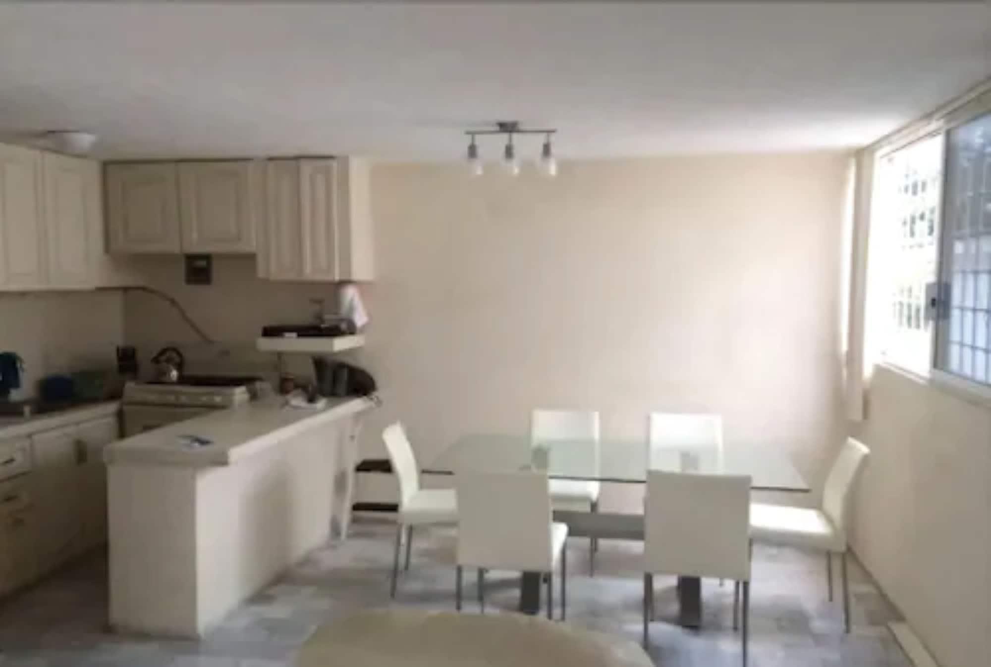 Varios Condo Miguel