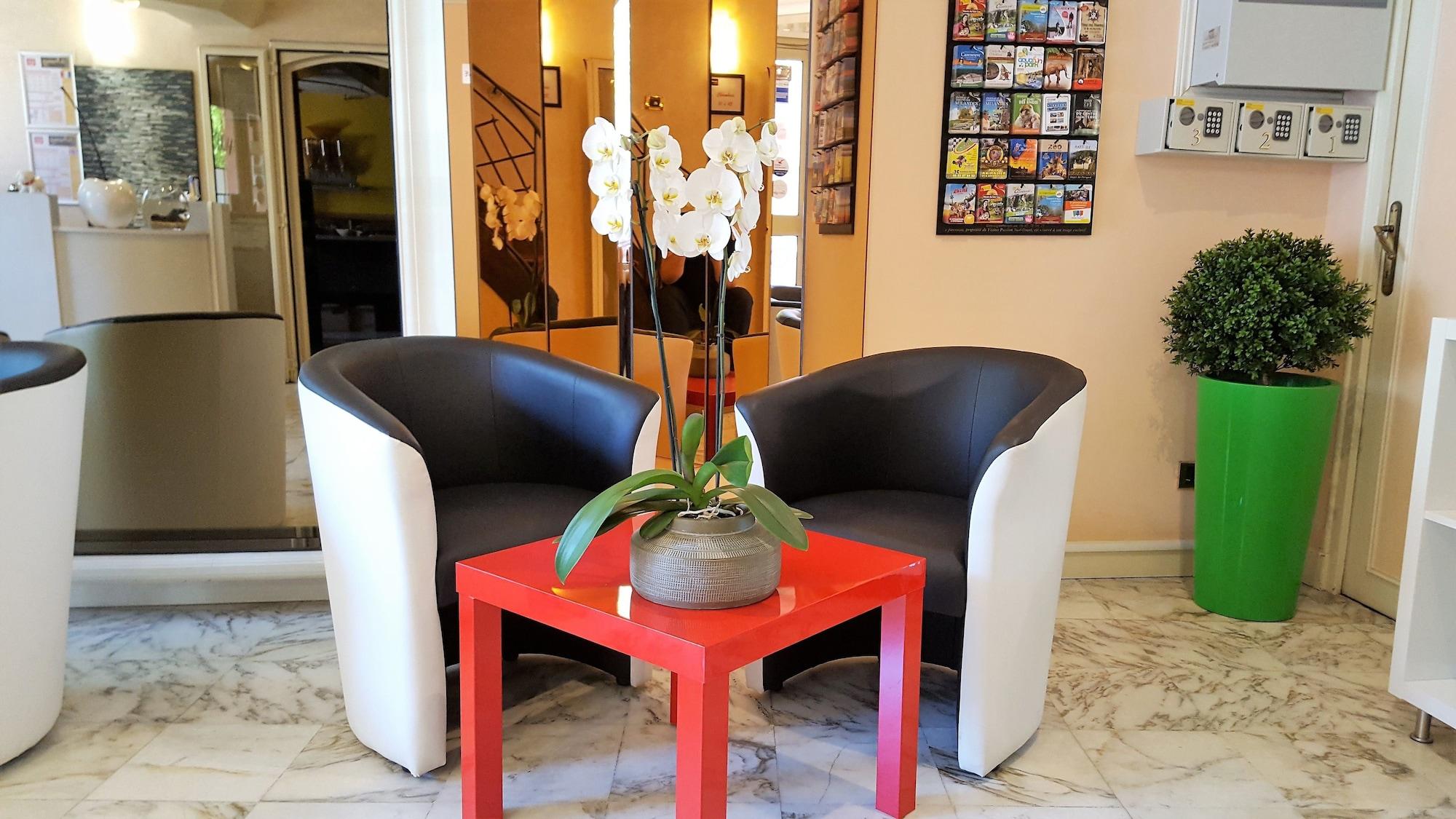 Vista Lobby Contact Hôtel le Provence