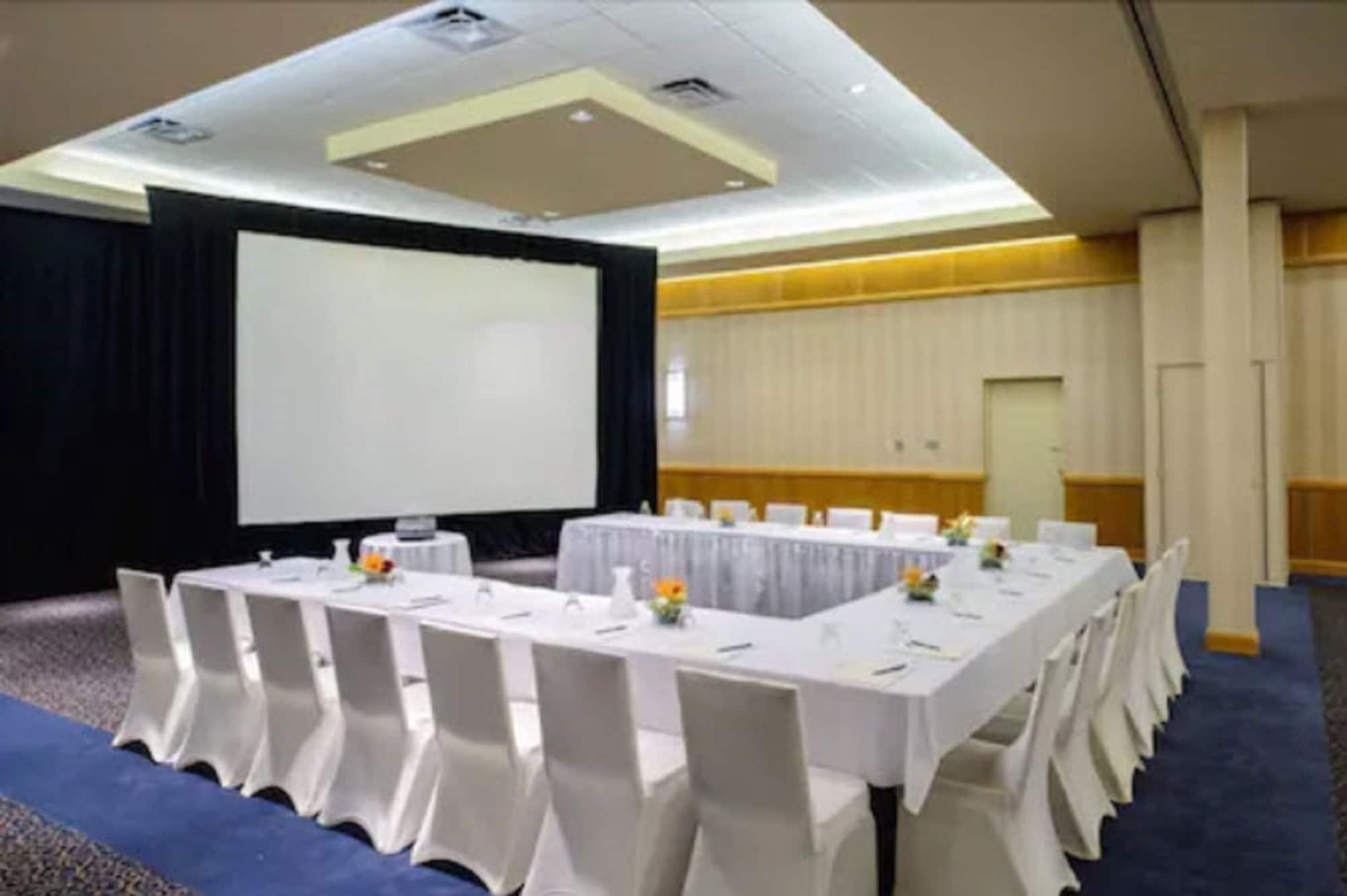 Sala de Reuniones Metro Points Hotel