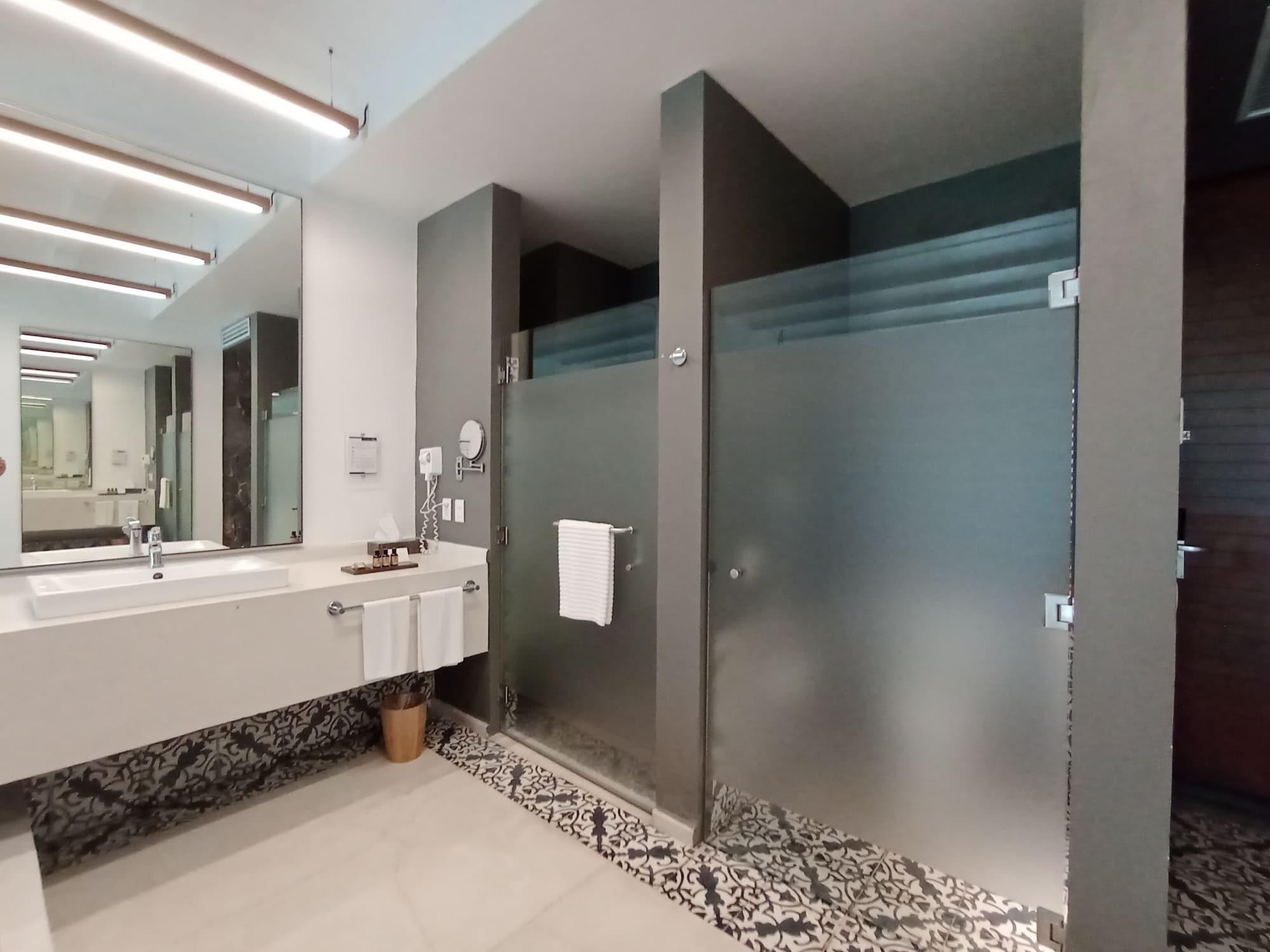 Equipamiento de Habitación Huayacán Cuernavaca Curamoria Collection