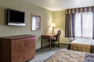 Alojamiento - Comfort Inn & Suites Mitchell I-90