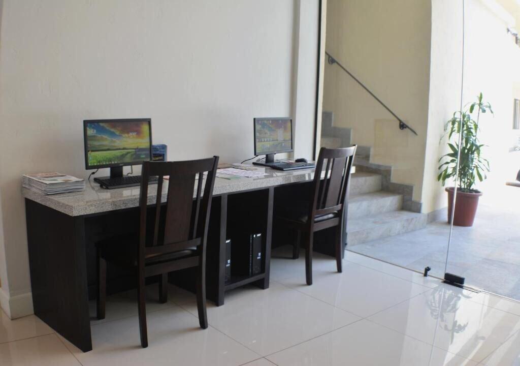 Centro de Negocios Hotel America