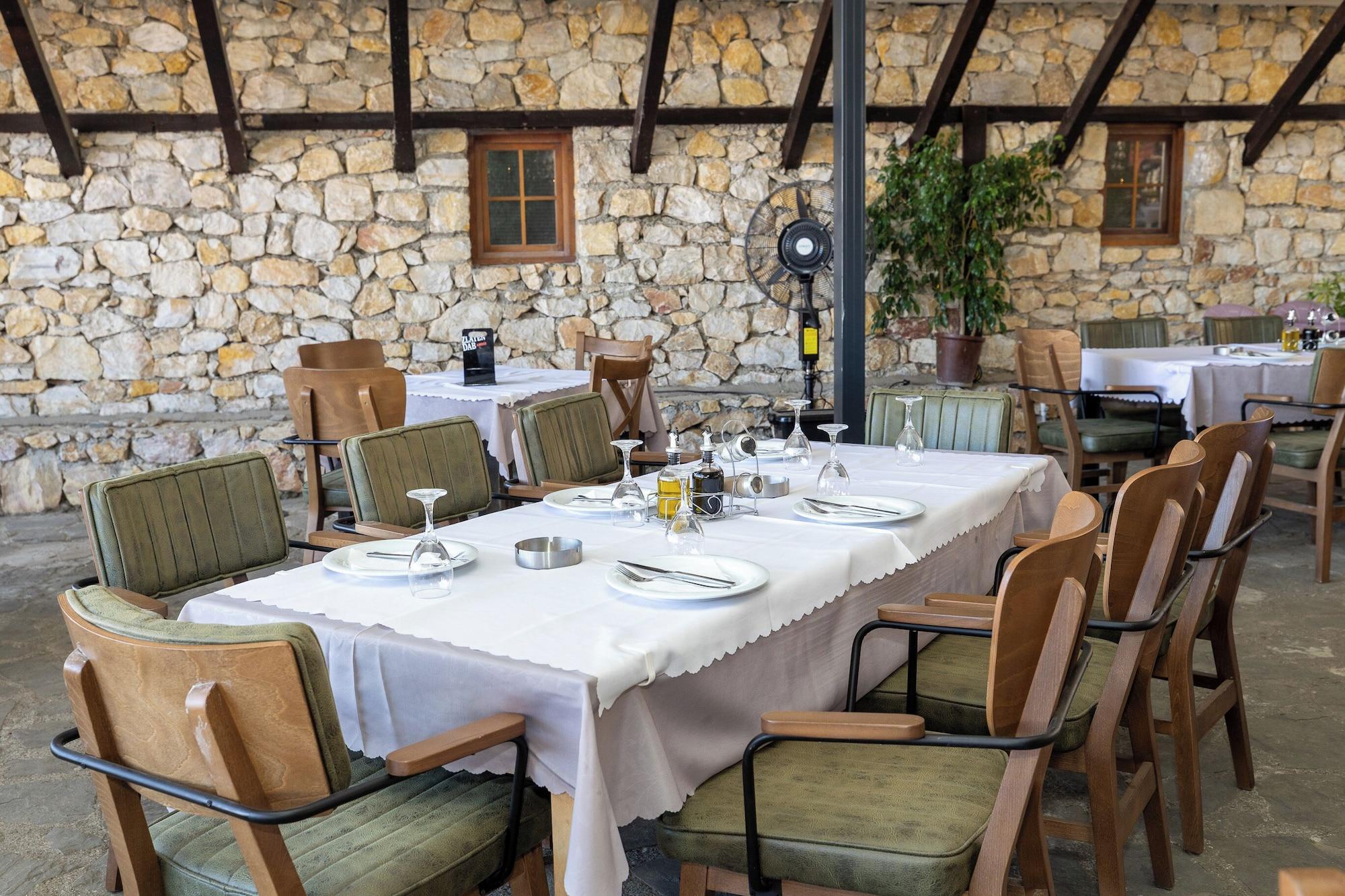 Restaurant Macedonian Village Hotel & Resort