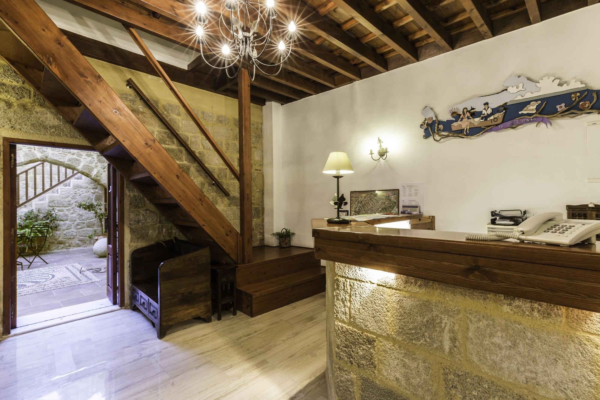 Vista Lobby Camelot Traditional & Classic Hotel