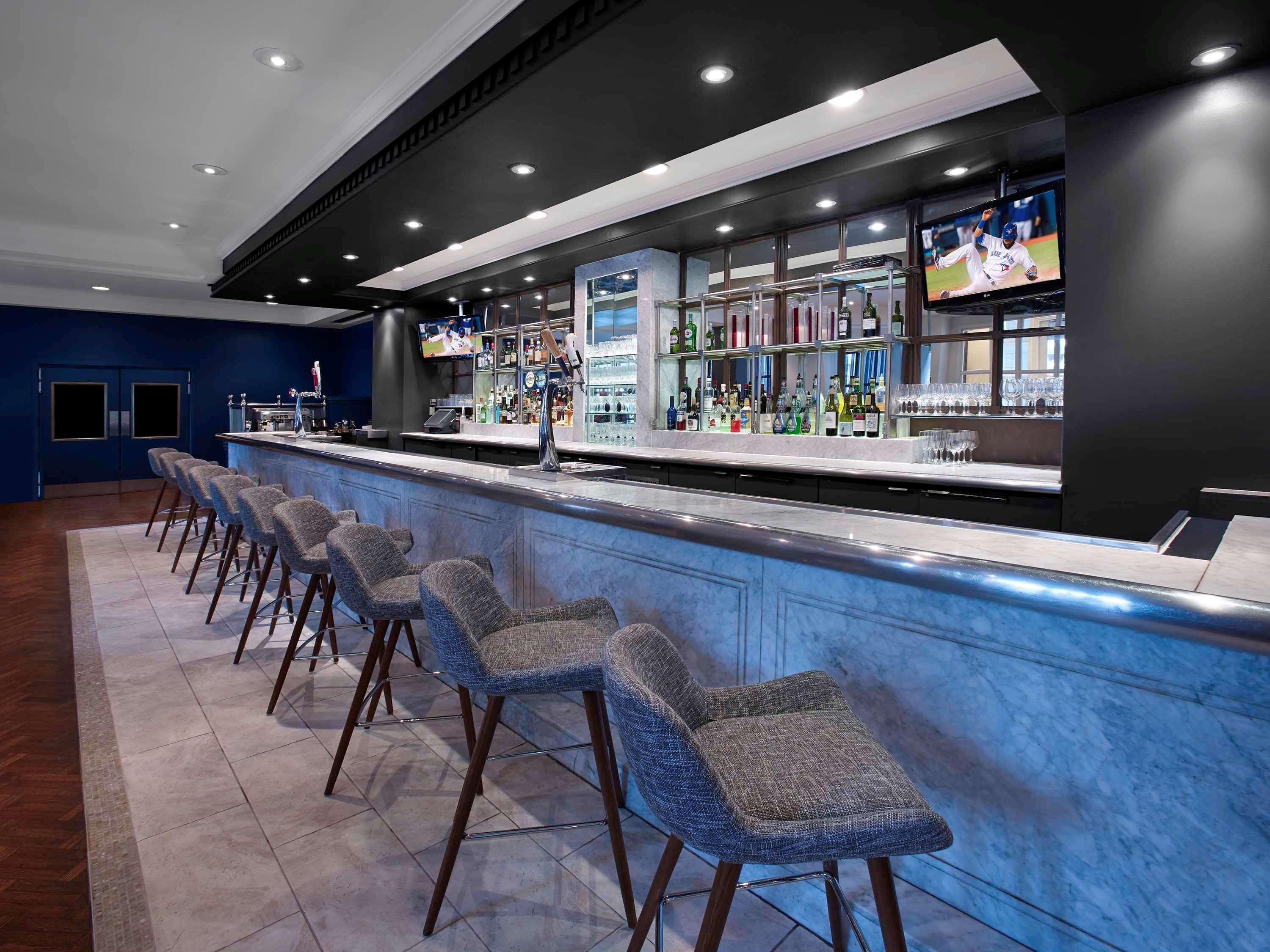 Bar/Salón Novotel Toronto Centre