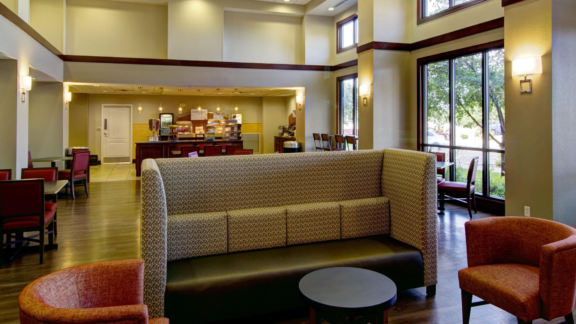 Vista Exterior Holiday Inn Express & Suites Sioux City - Southern Hills by IHG