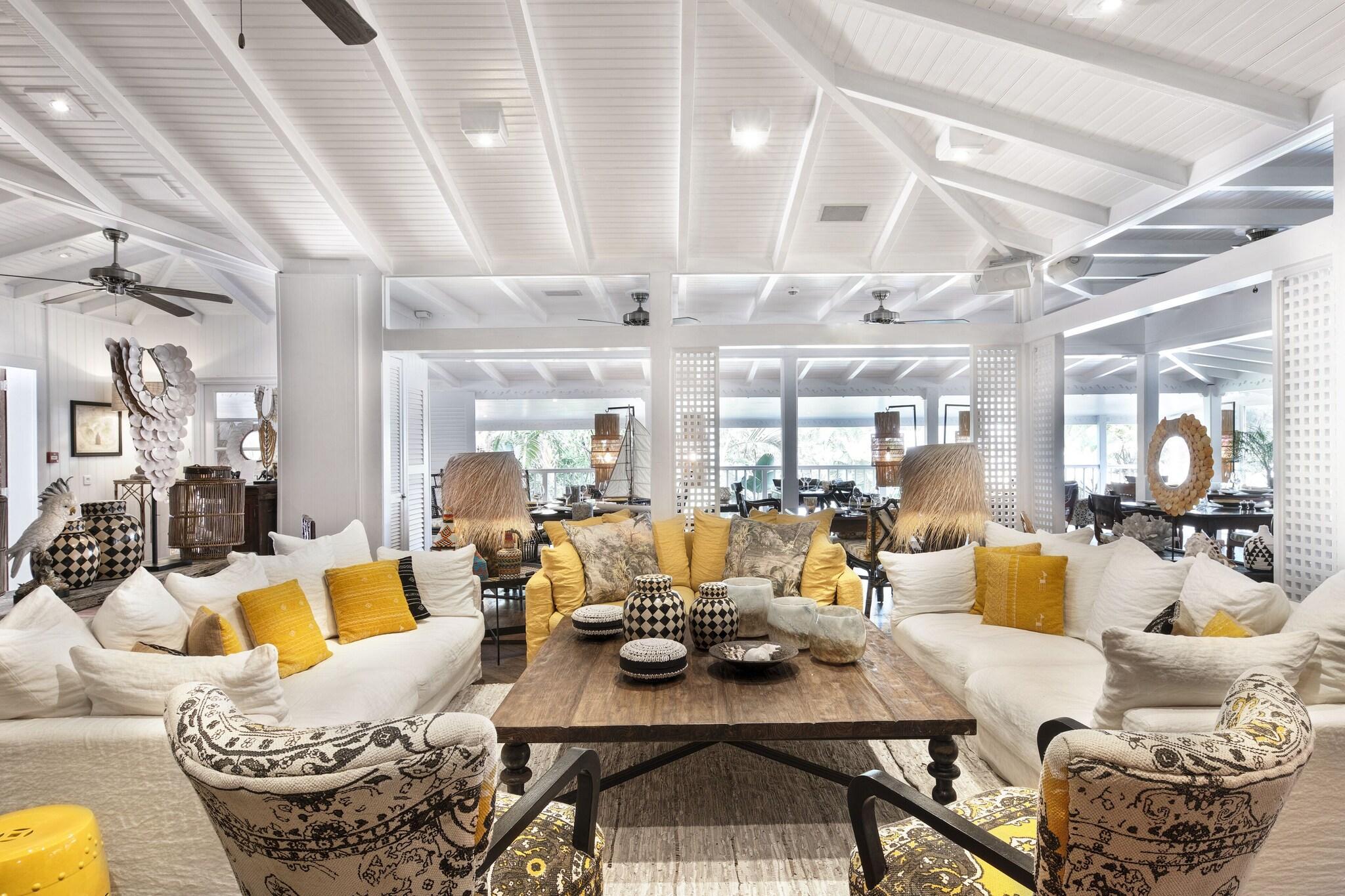 Vista Lobby GYP SEA Saint Barth