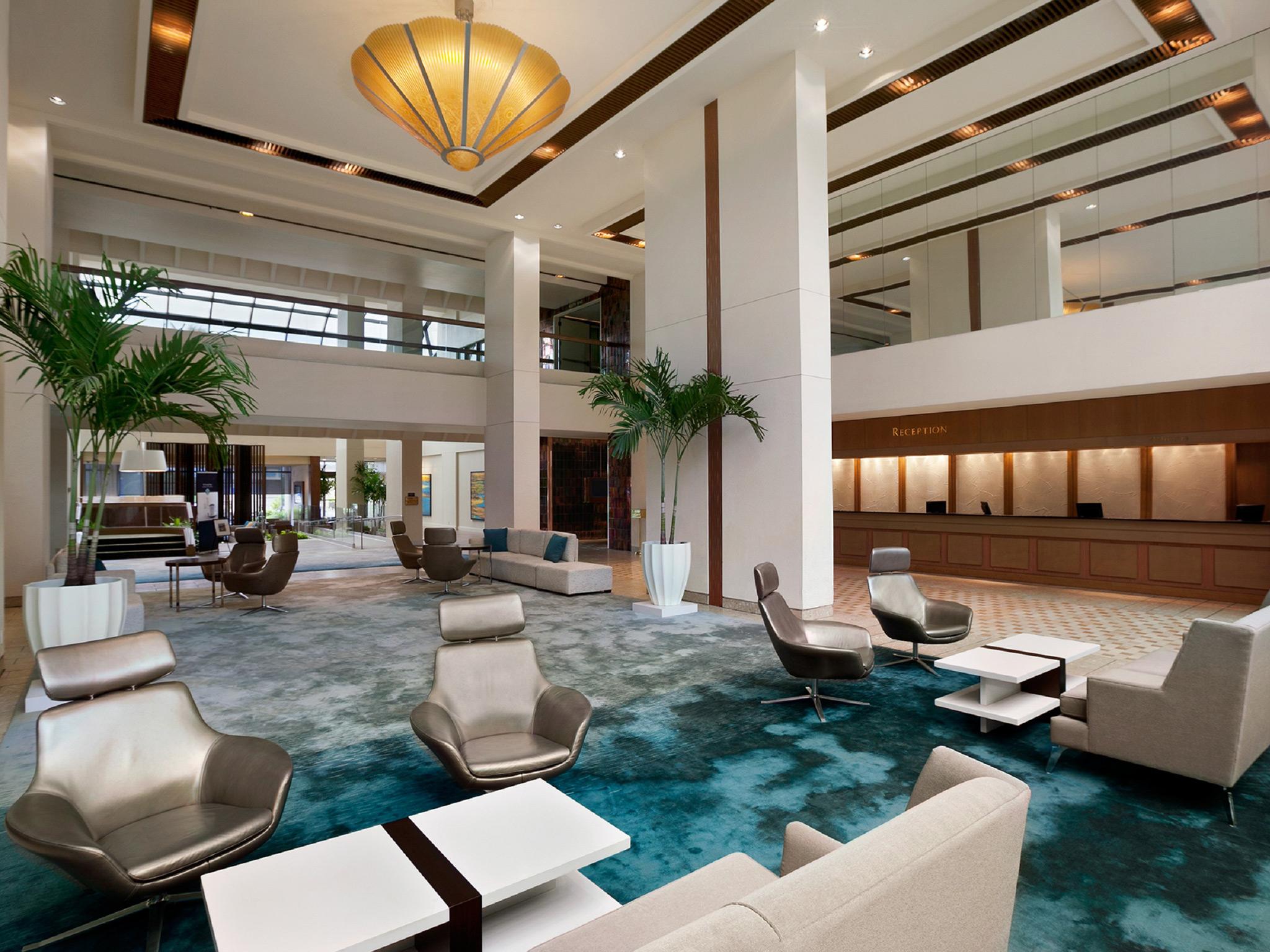Vista Lobby Hilton Miami Airport
