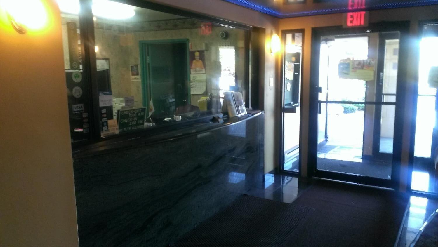 Vista Lobby Quality Inn