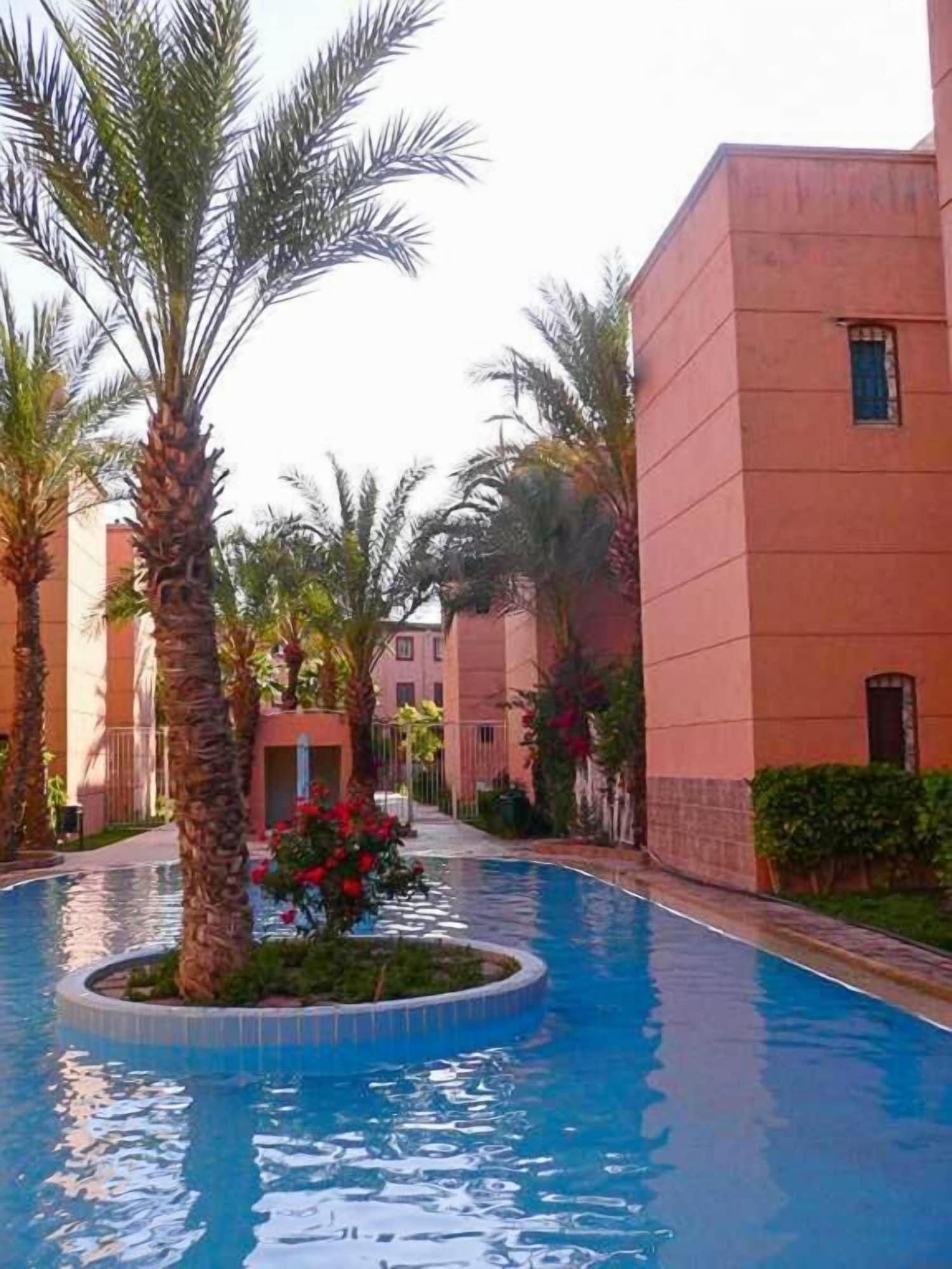 Vista Piscina Riad Flouris in marrakech