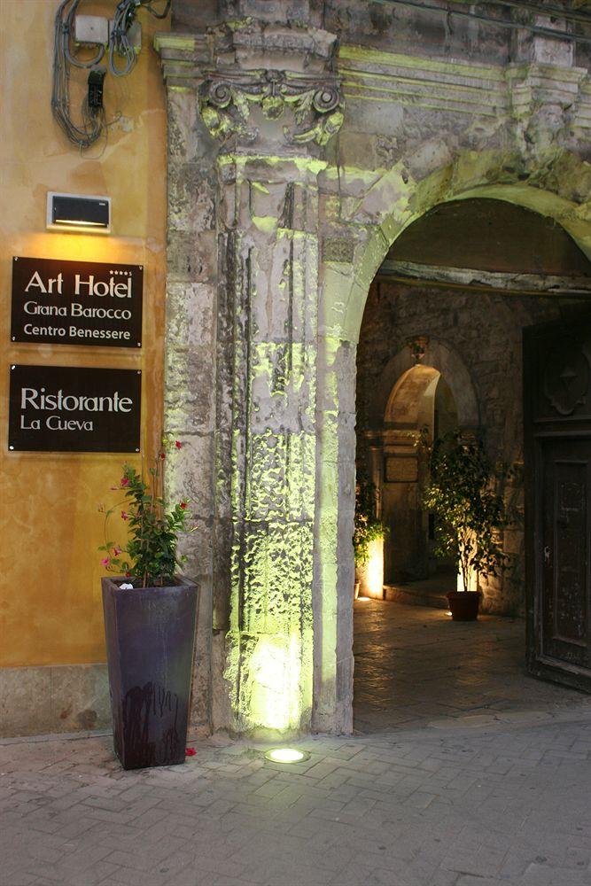 Vista Exterior Grana Barocco Art Hotel & Spa