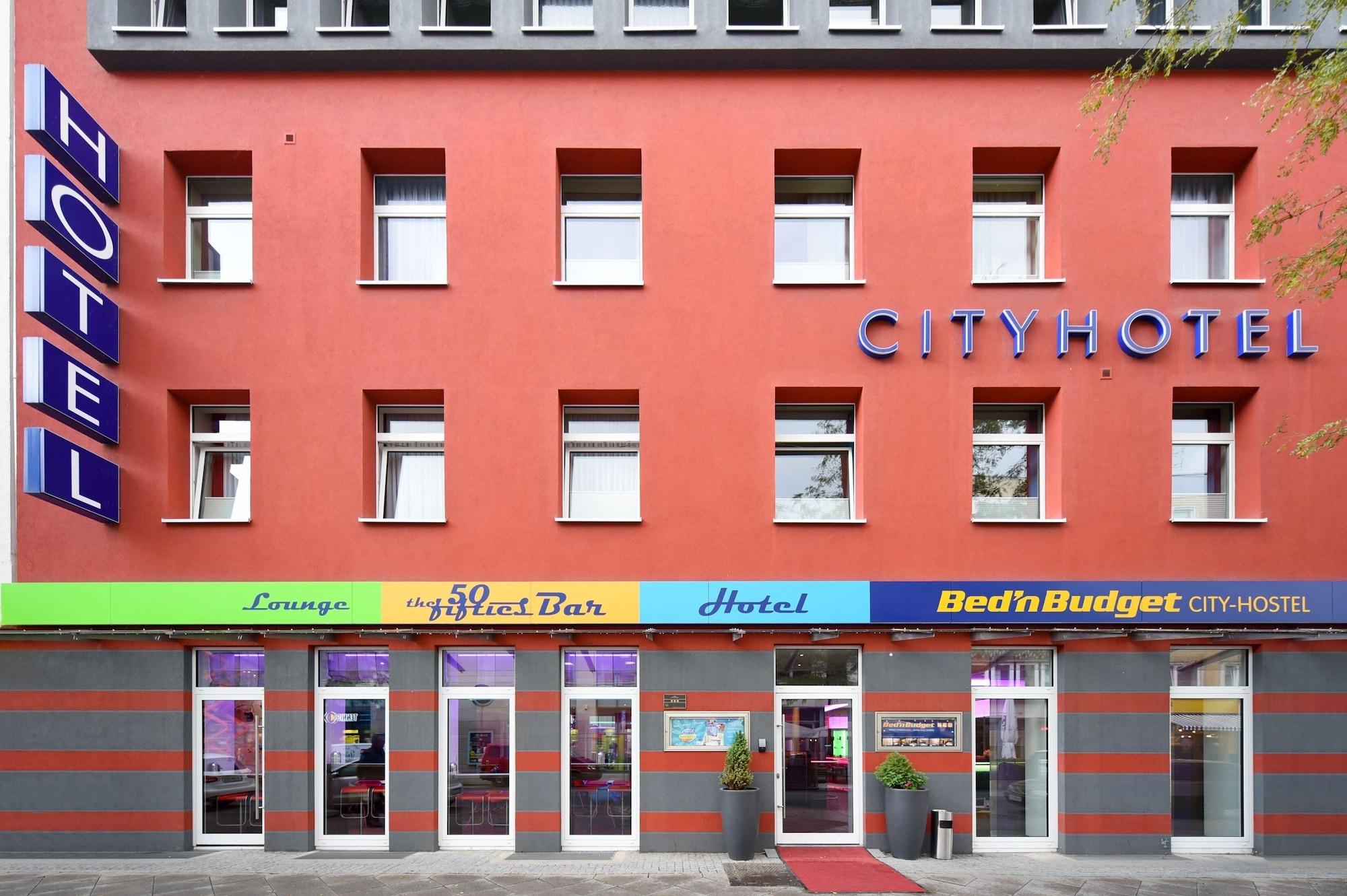 Varios Bed'nBudget City - Hostel