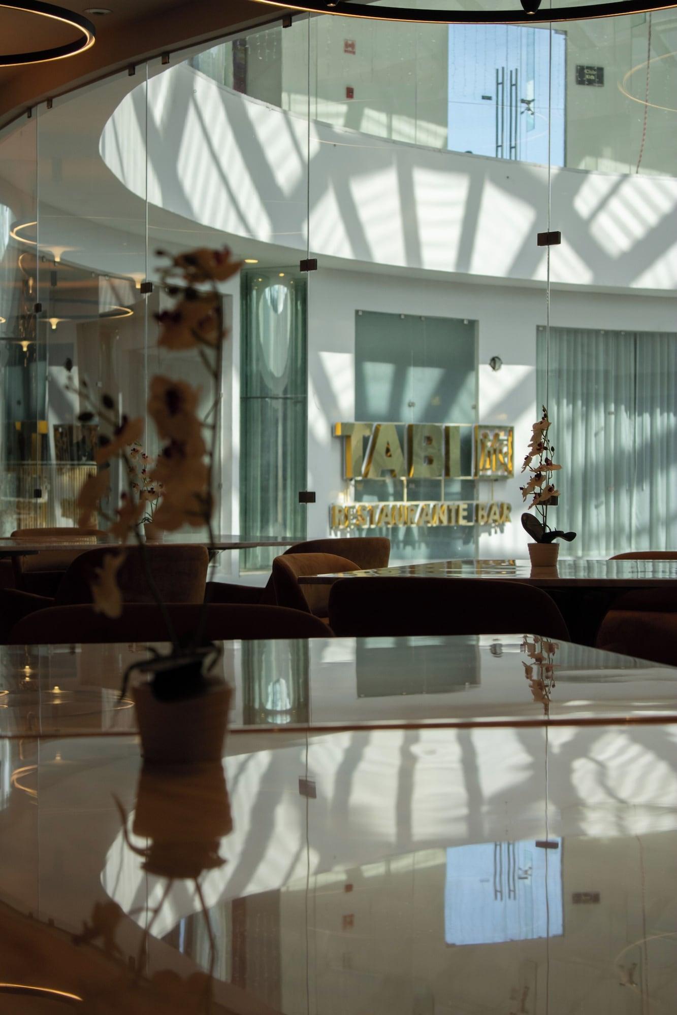 Bar/Salón Hotel Casino Grand Vía Dorada