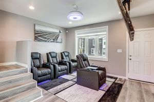 Arriendo temporal - Luxe Philly Home w/ Indoor Jacuzzi & 100-inch TV!