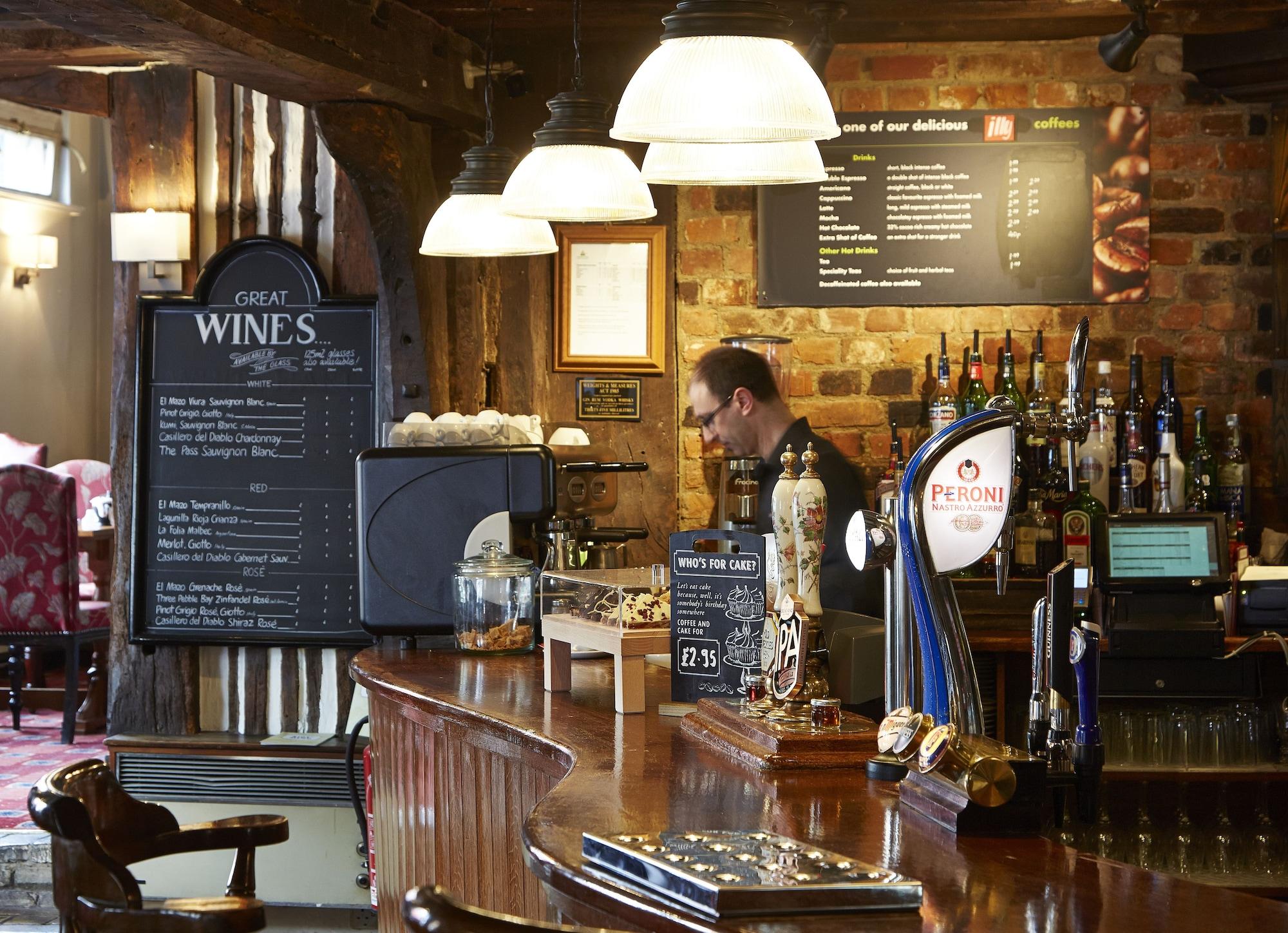 Bar/Salón White Hart Hotel by Greene King Inns