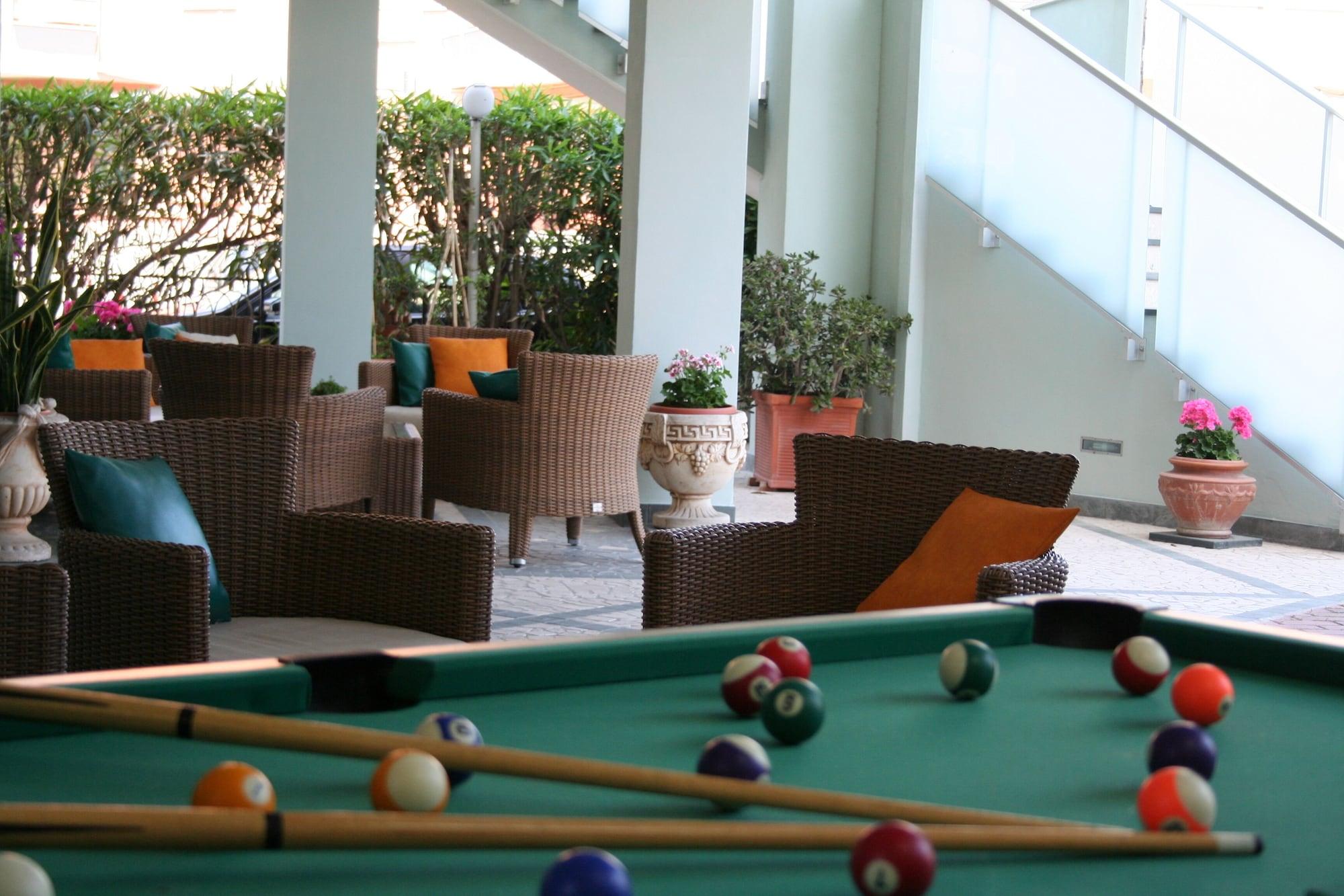 Vista Exterior Hotel Diamante