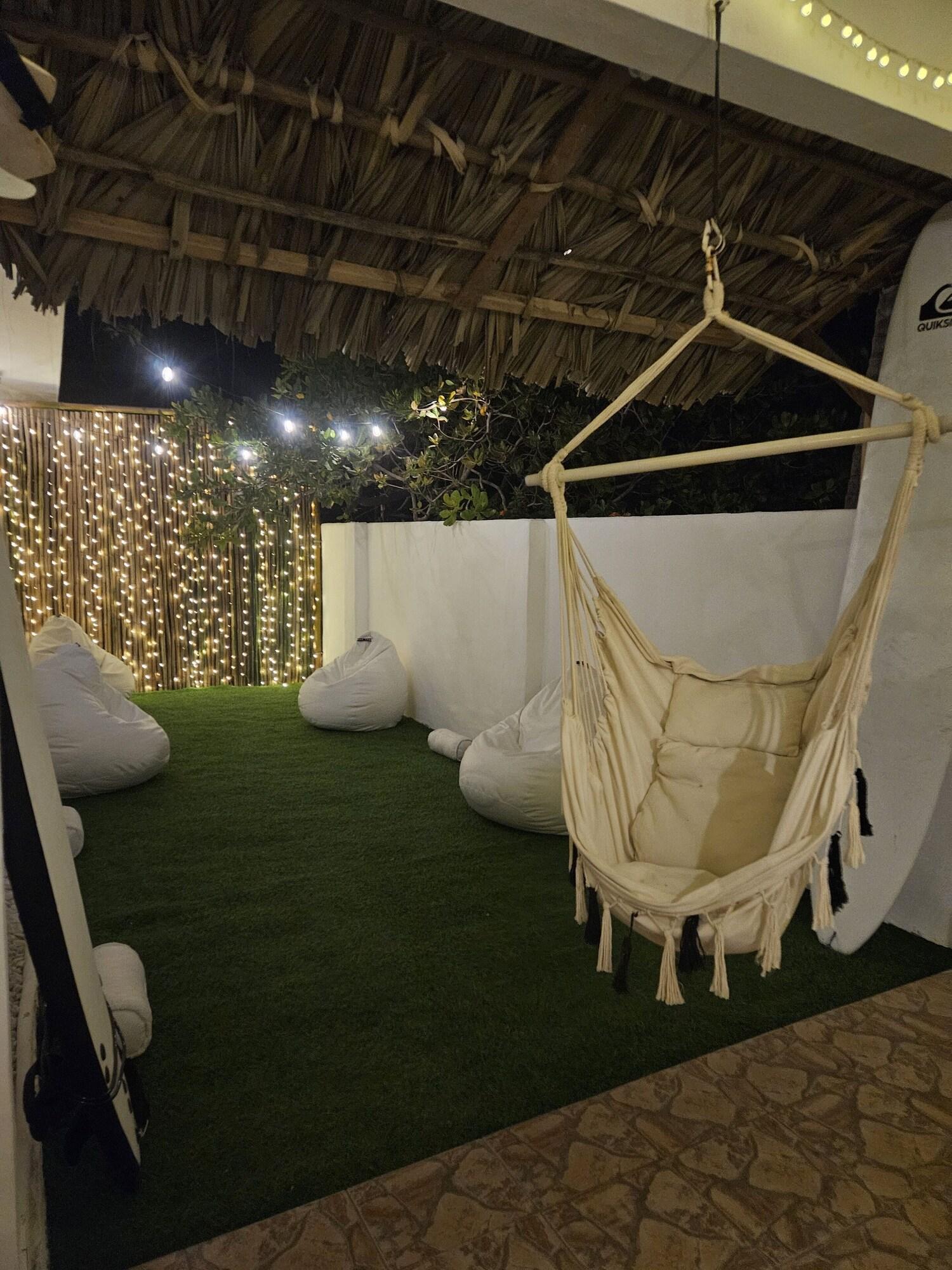 Bar/Salón Sunset Surf Villa