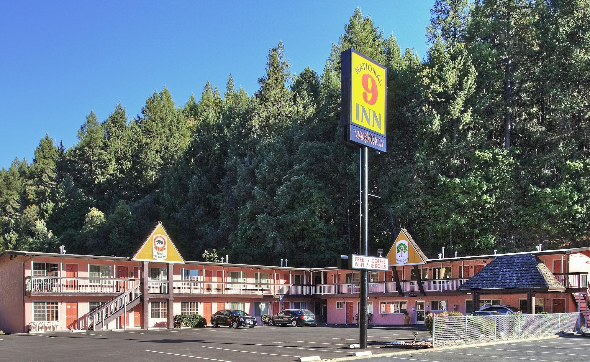 Varios National 9 Inn Placerville