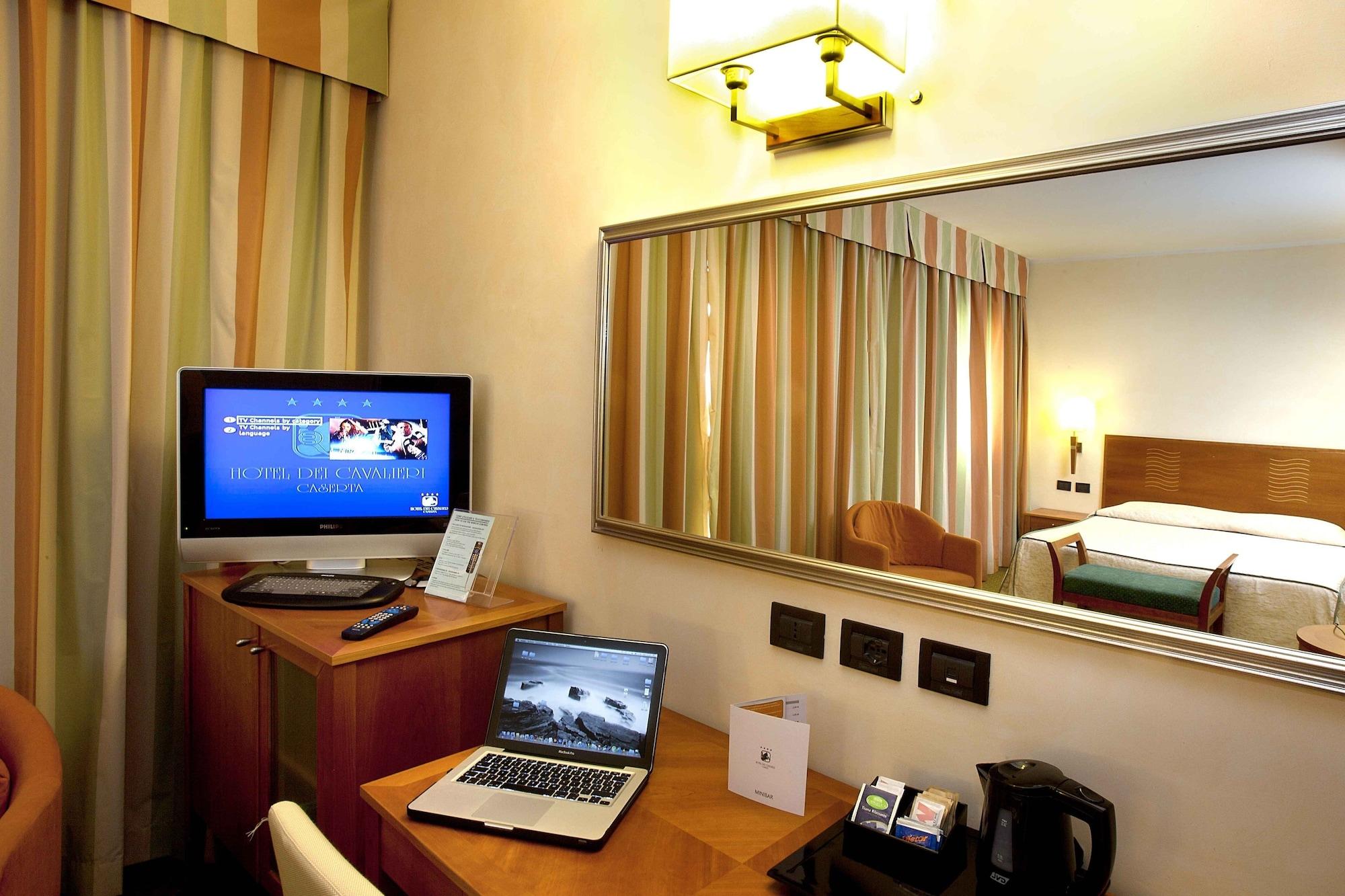 Set de Habitación Hotel dei Cavalieri Caserta