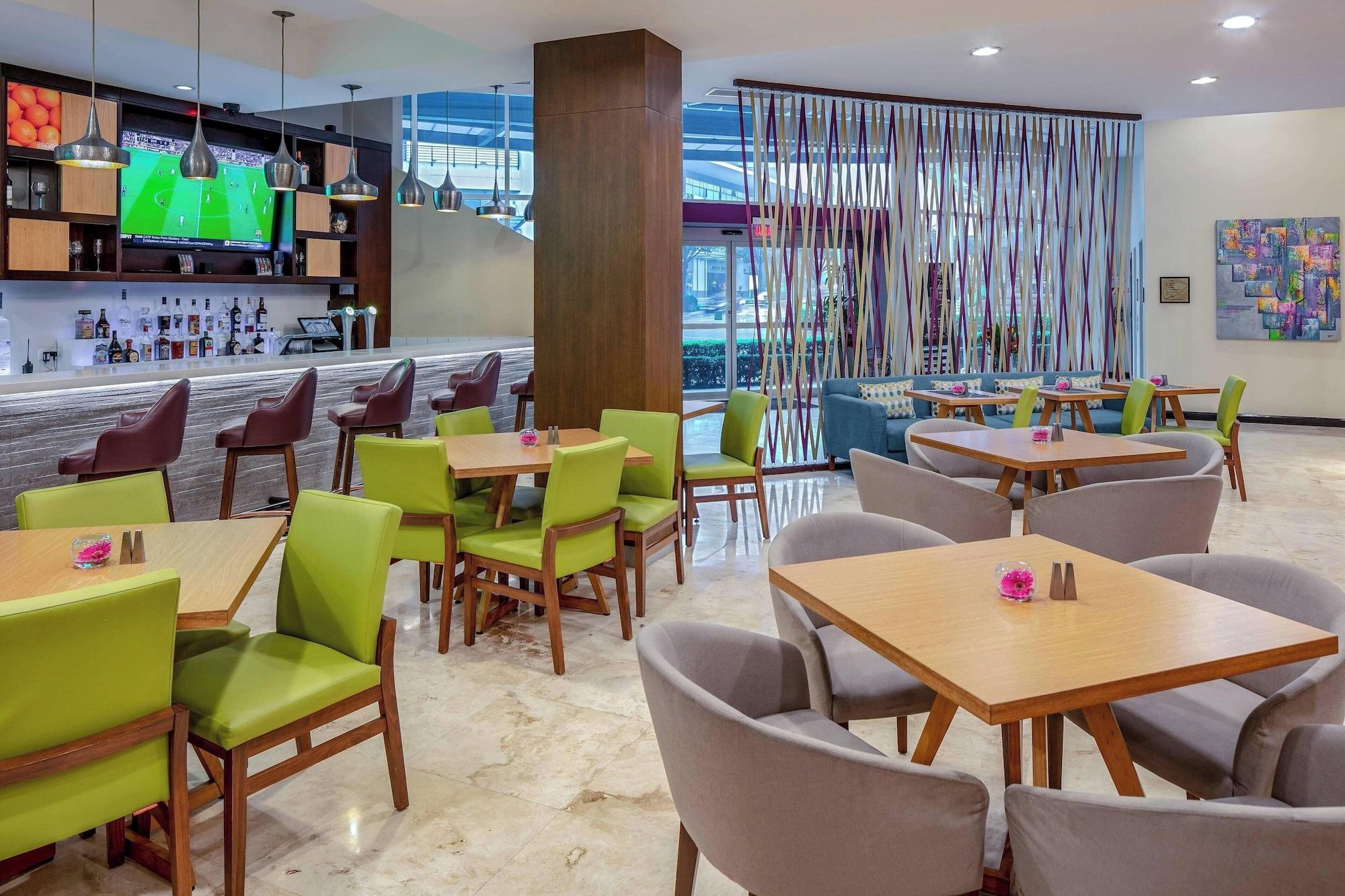 Restaurant Residence Inn by Marriott San Jose Escazu