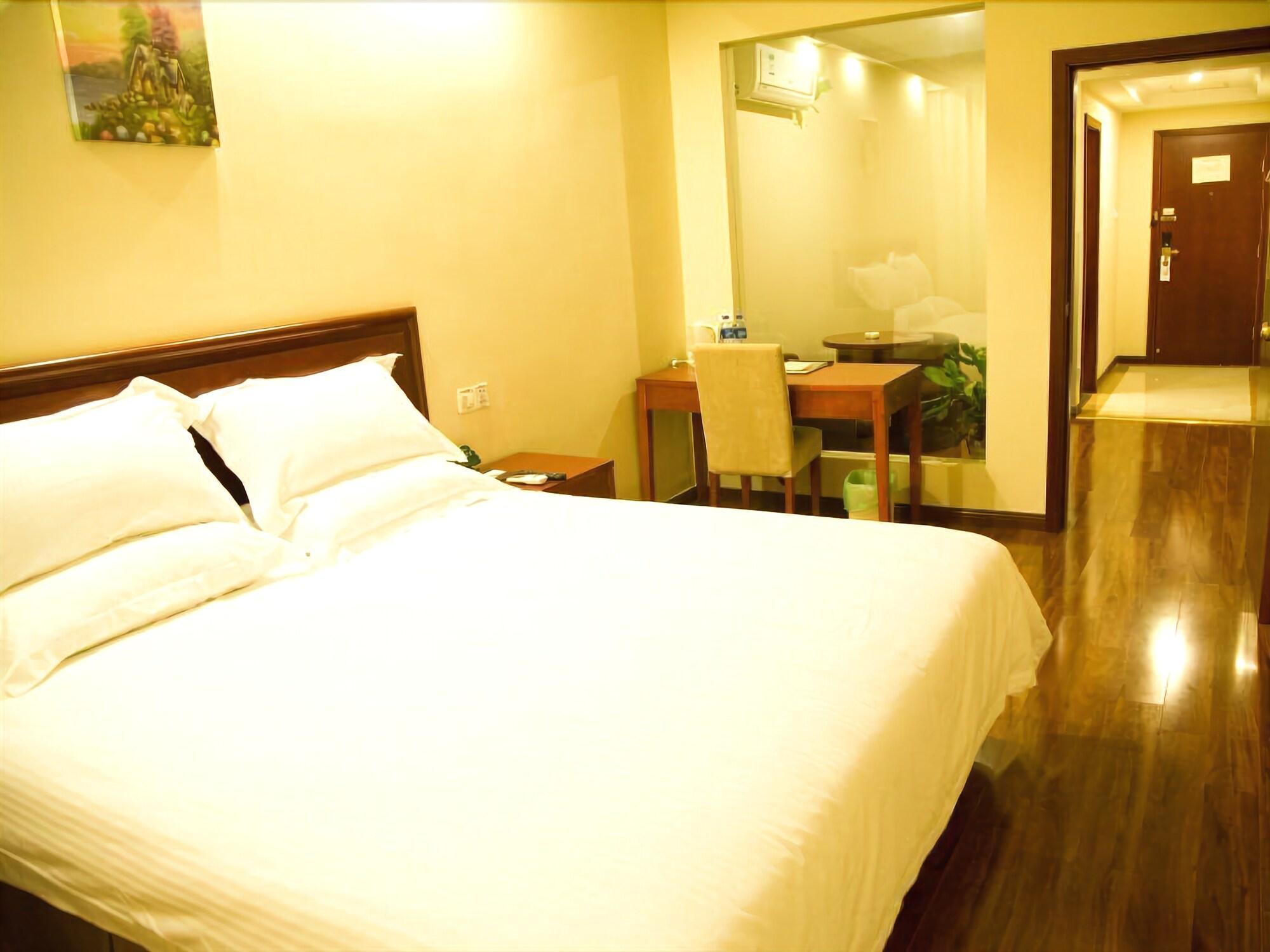 Habitación GreenTree Inn Shanghai Pudong New Area Chuansha Road Kayuan Business Hotel