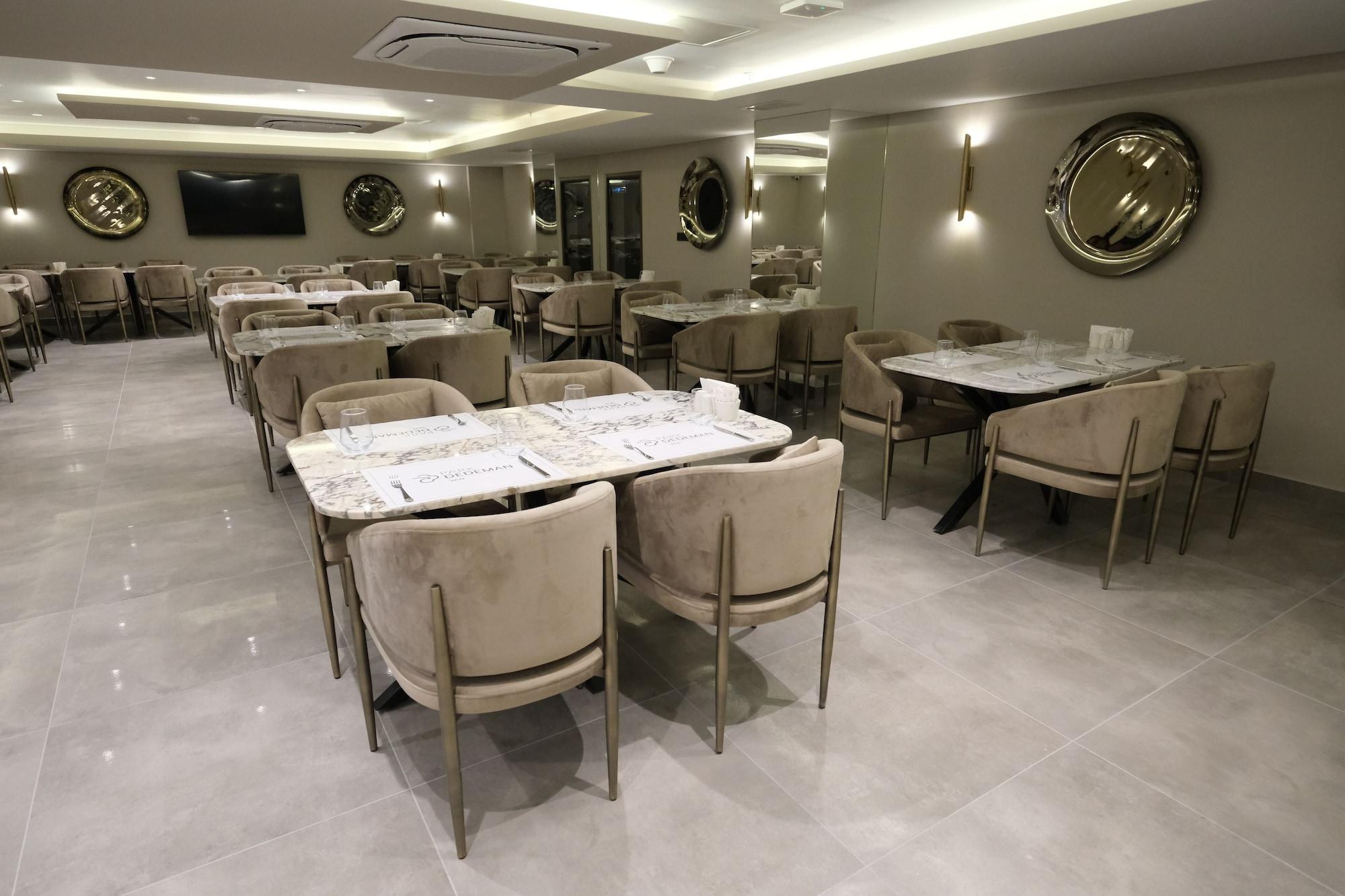 Restaurant Park Dedeman Van