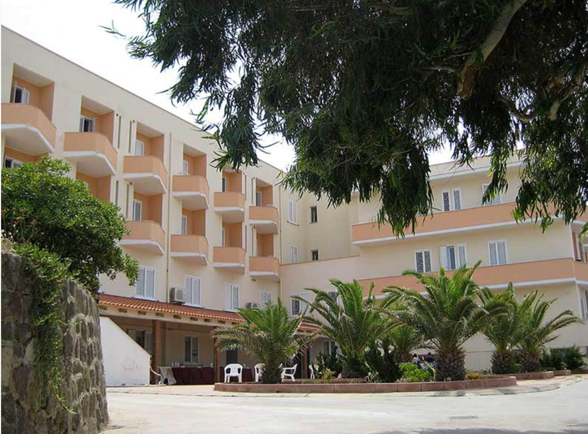 Vista Exterior Hotel Castelsardo Domus Beach