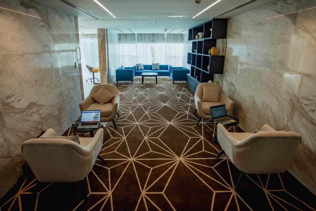 Vista Lobby Alberni Jabal Hafeet Hotel