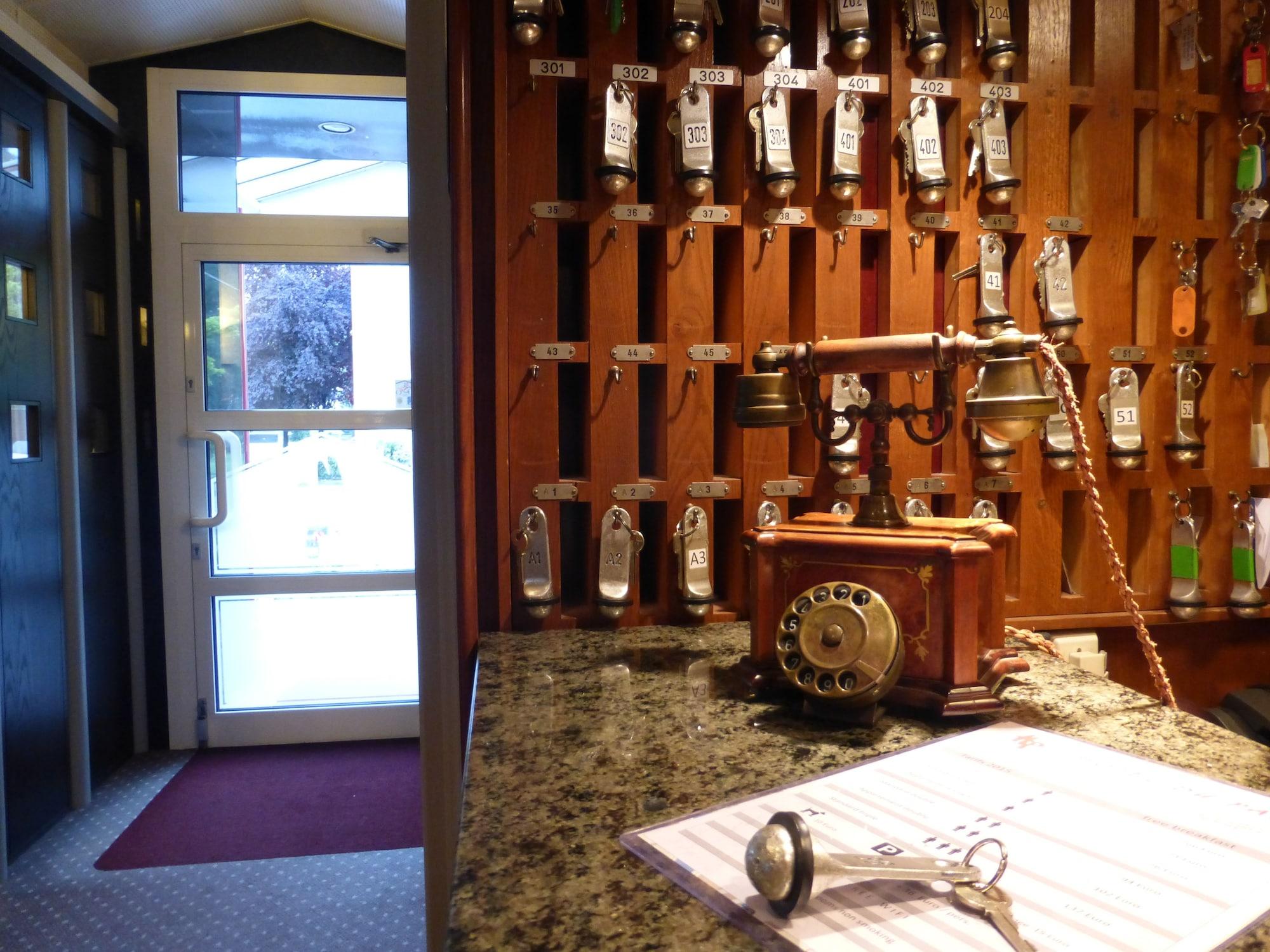 Vista Lobby Hotel Du Parc