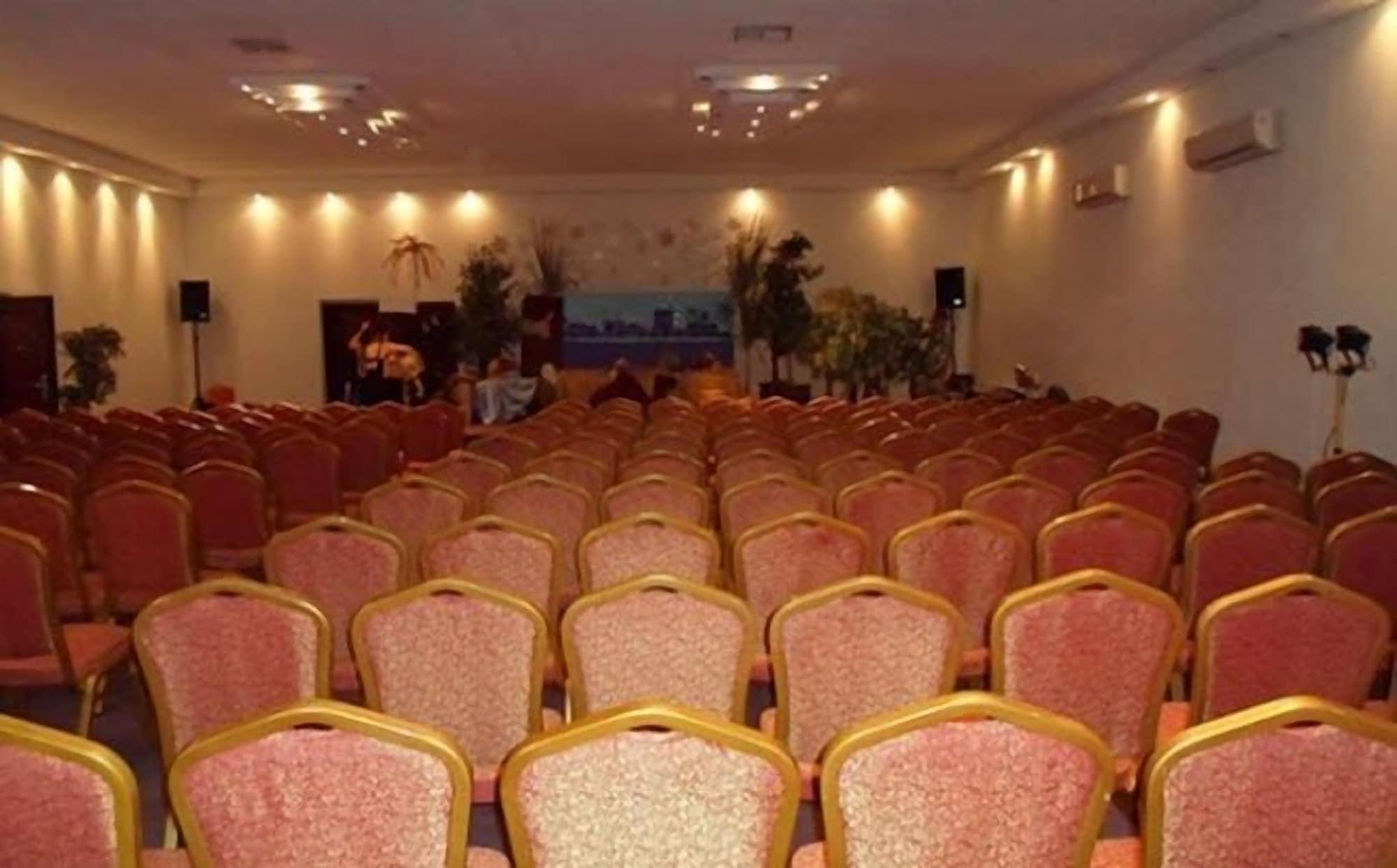 Sala de Reuniones Ekamuti Town lodge