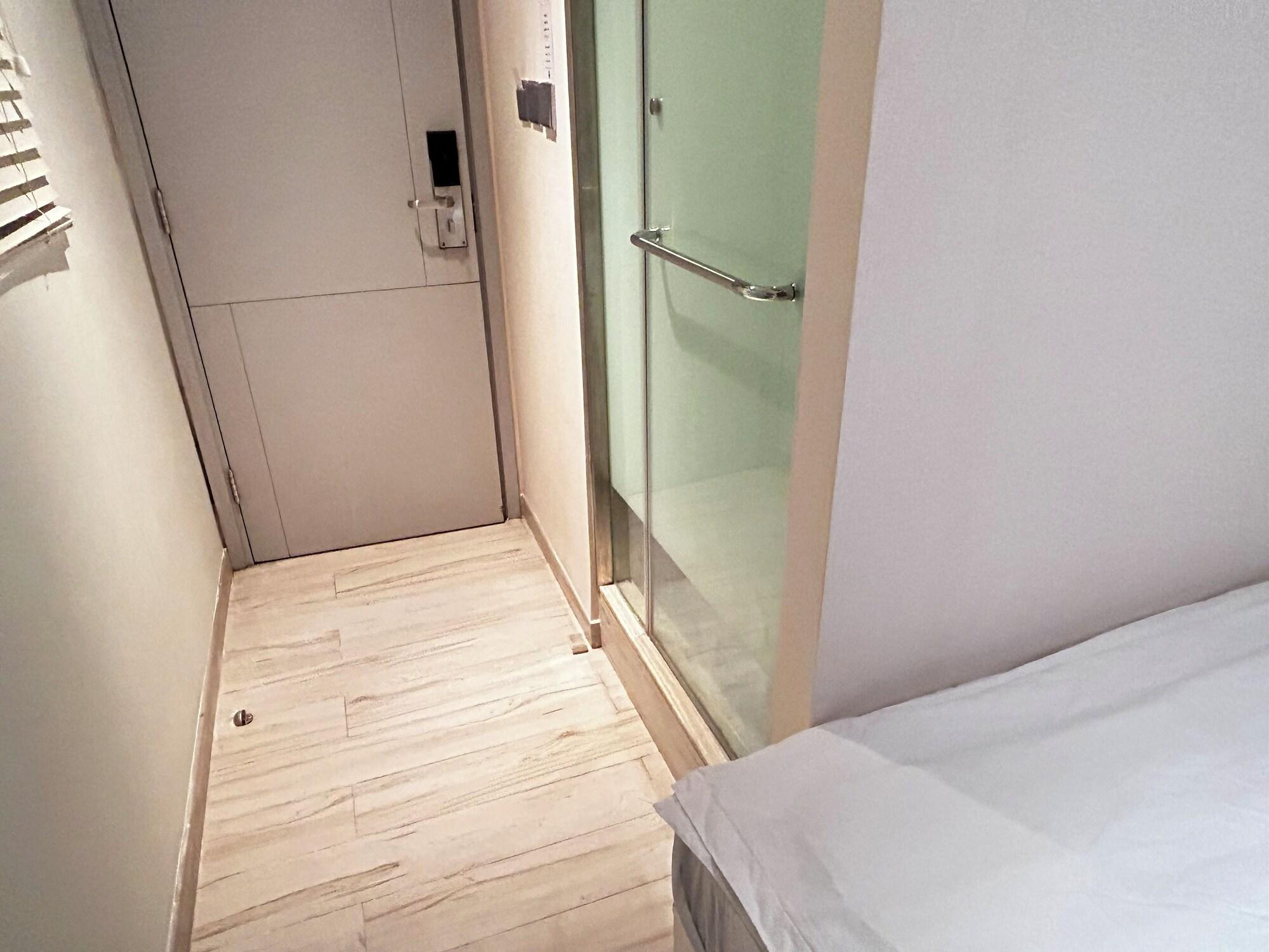 Hotel Capital Suites Luxury Residences And Offices