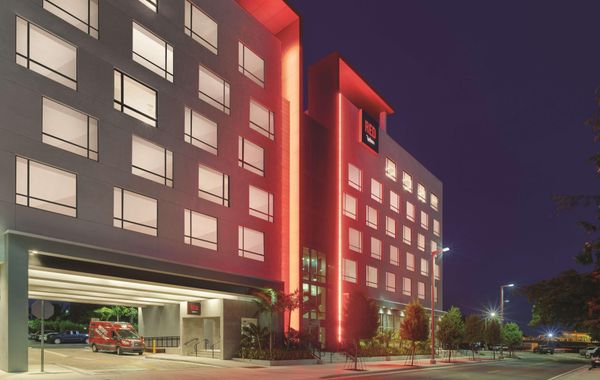 Kompose Boutique Hotel Miami Airport
