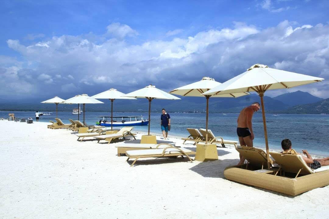 Playa Gili Buana Hostel & Backpackers