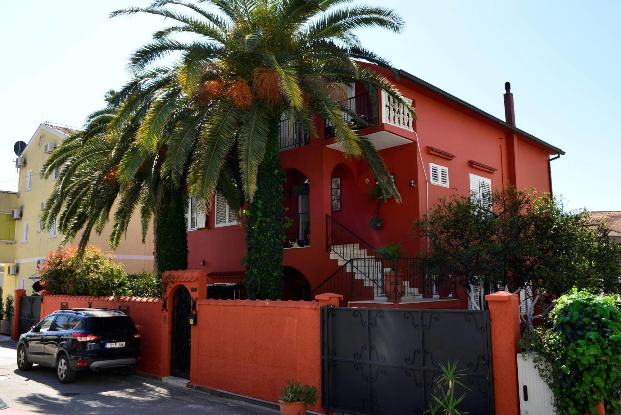 Vista Exterior City House Apartments